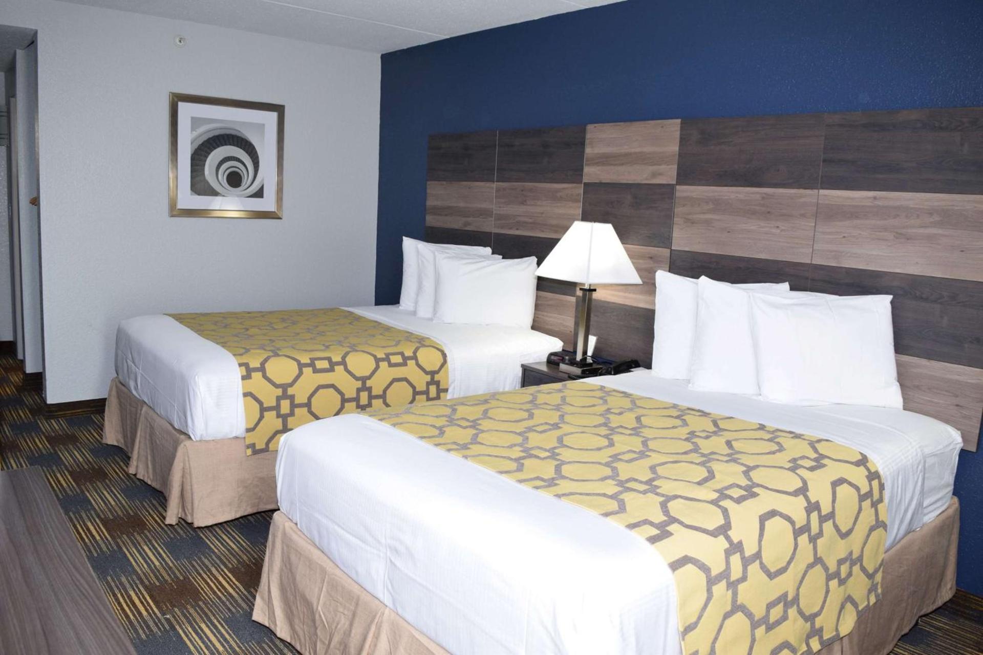 Baymont by Wyndham - Chicago - Addison - O'Hare photo 7
