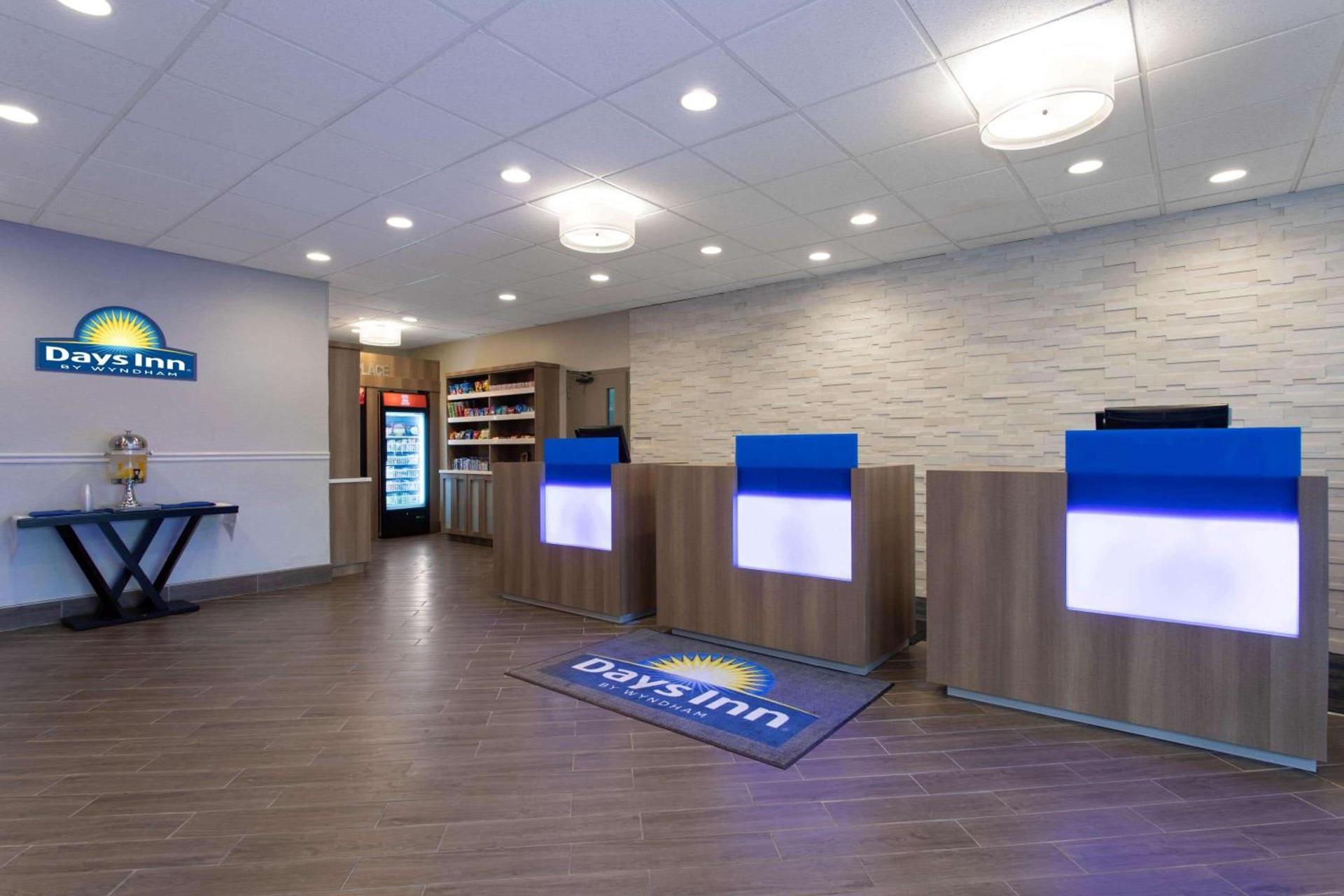 Days Inn by Wyndham Orlando Conv. Center/International Dr photo 6