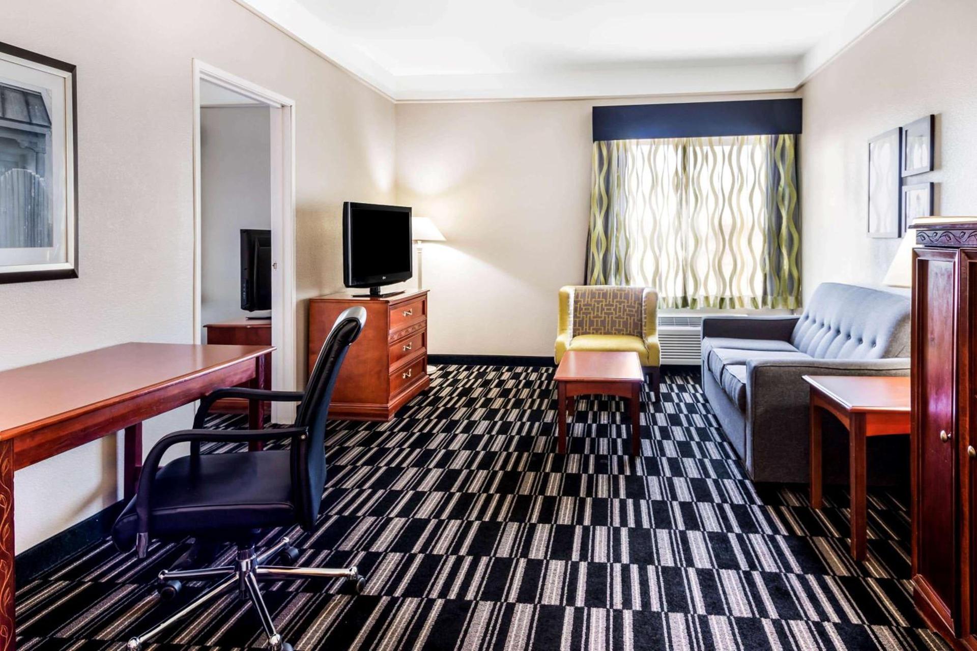 La Quinta by Wyndham Roswell photo 27