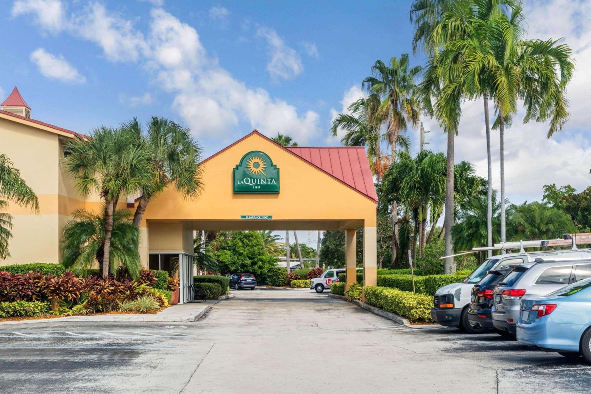 La Quinta by Wyndham Fort Lauderdale Pompano Beach photo 2