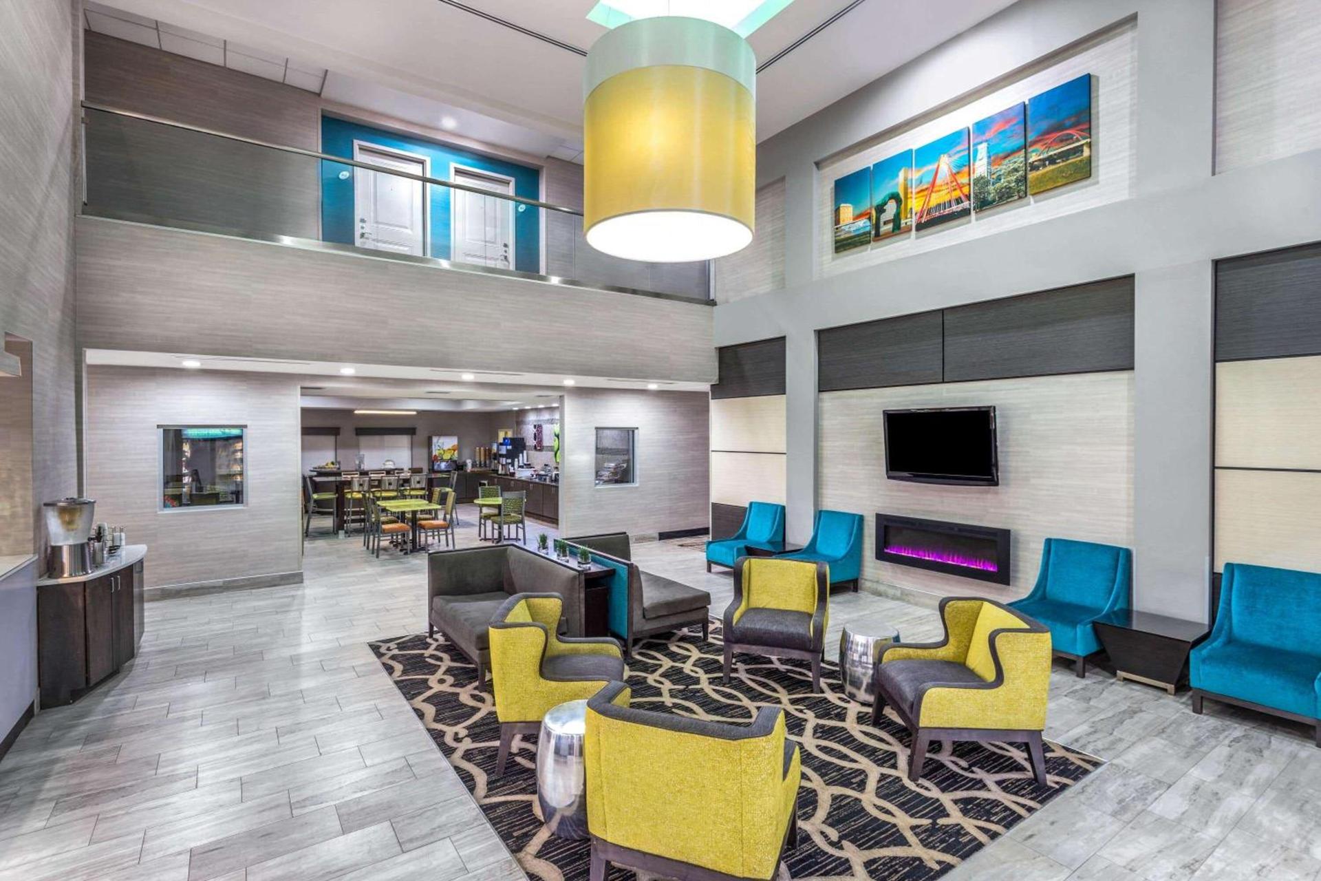 La Quinta by Wyndham Columbus - Edinburgh photo 27