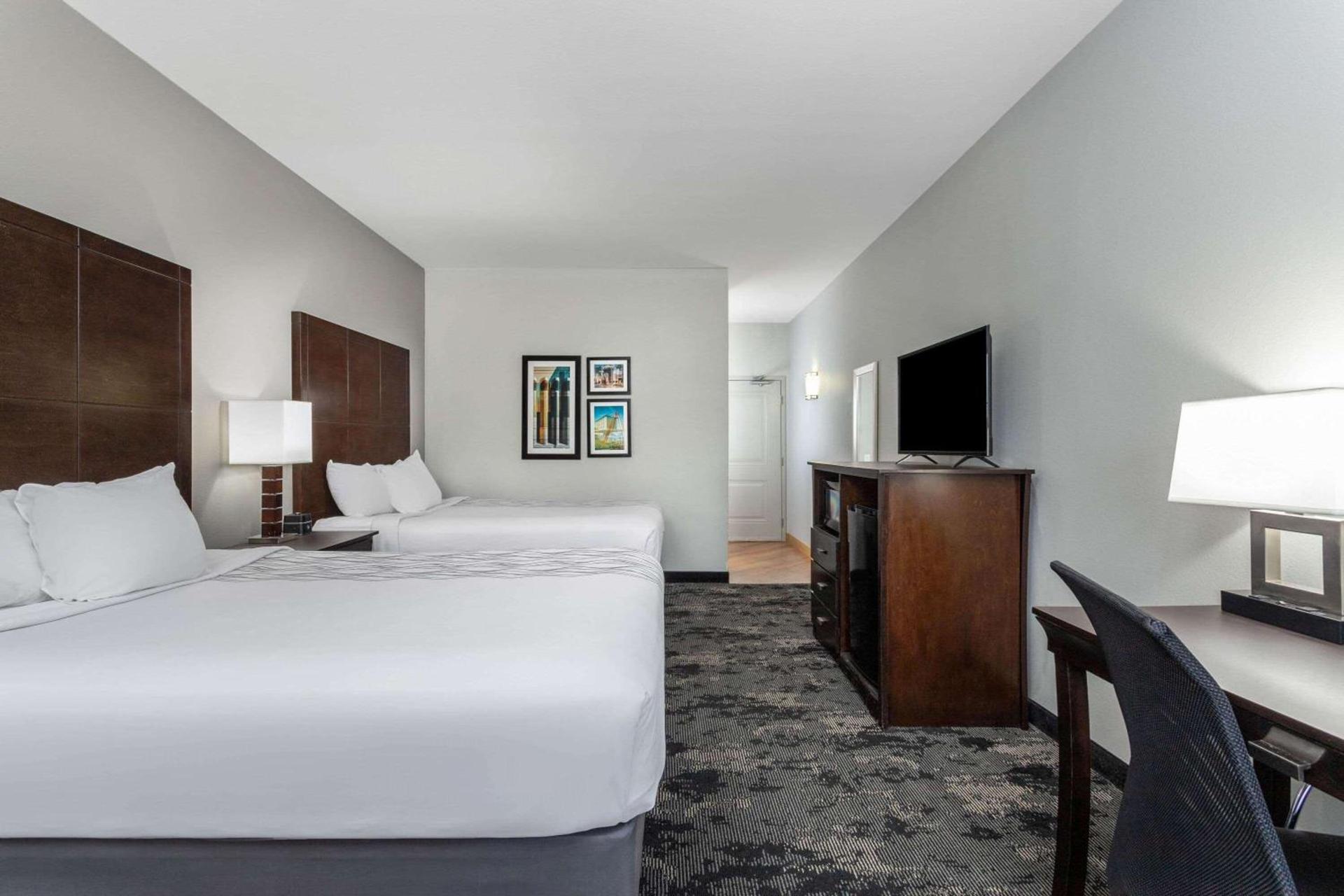 La Quinta by Wyndham Columbus - Edinburgh photo 22