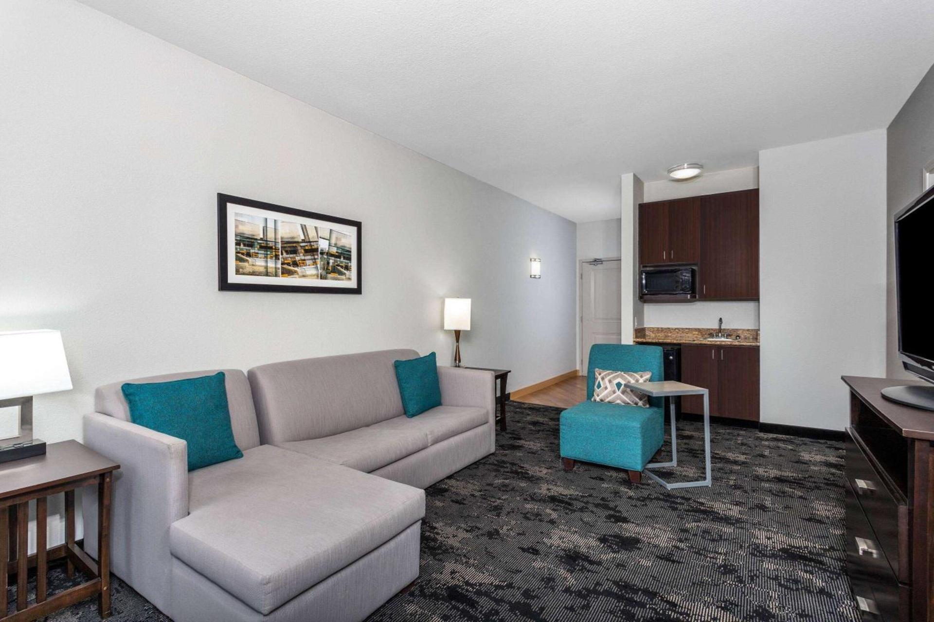 La Quinta by Wyndham Columbus - Edinburgh photo 19