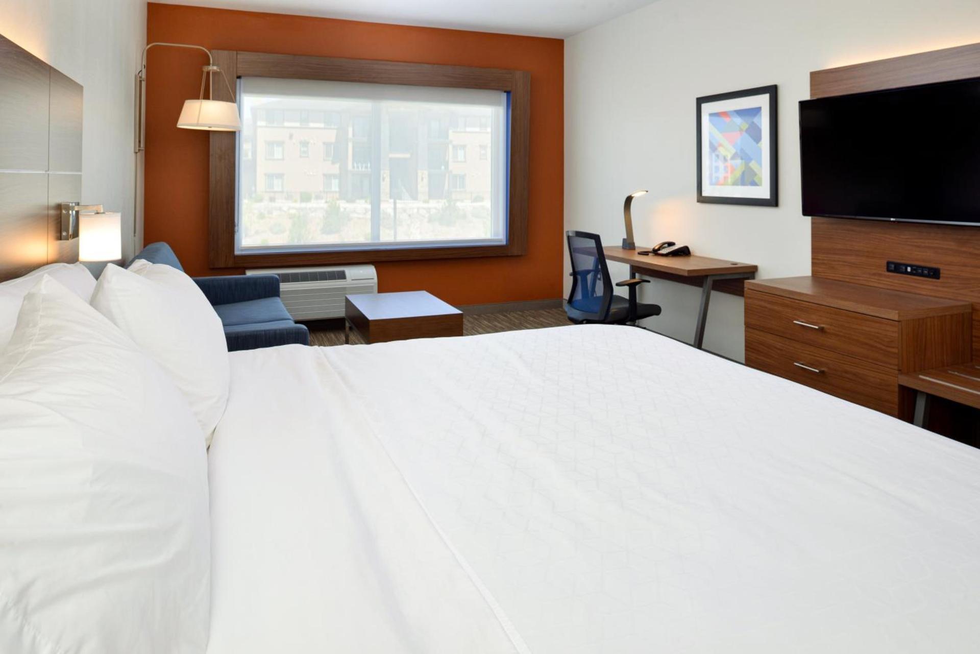 Holiday Inn Express & Suites - Elko by IHG photo 40