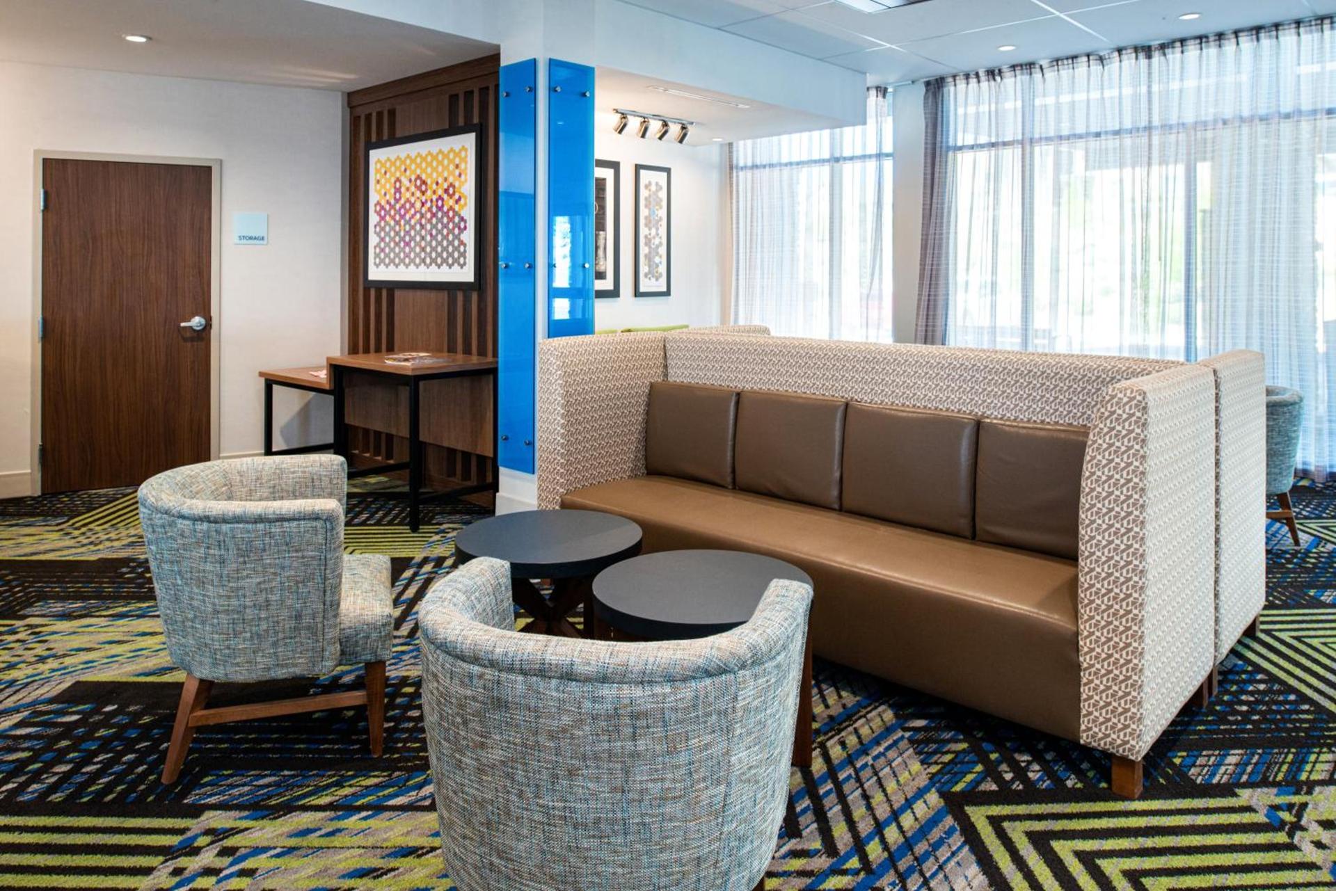 Holiday Inn Express & Suites - Elko by IHG photo 12