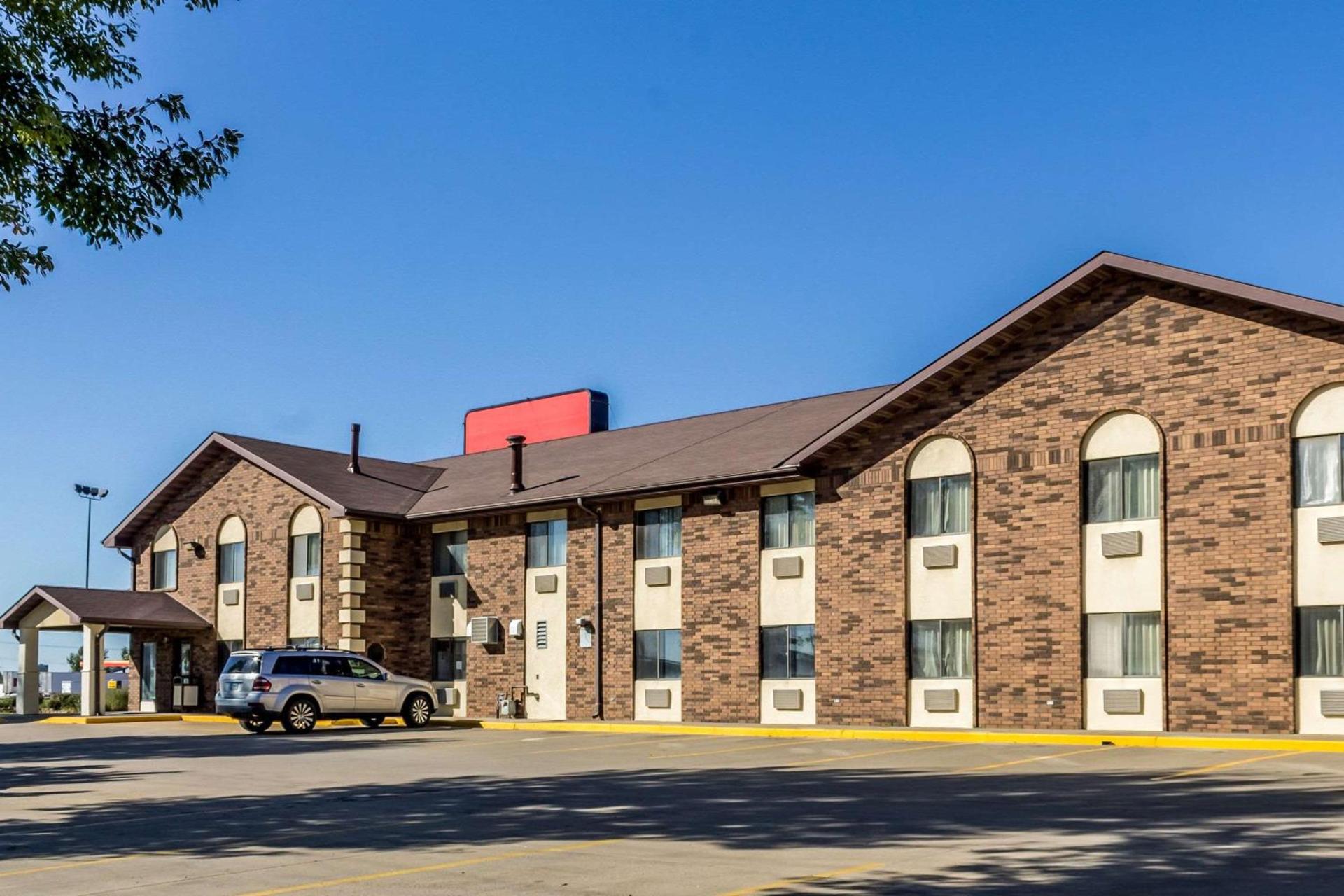 Econo Lodge Sioux Falls North photo 28