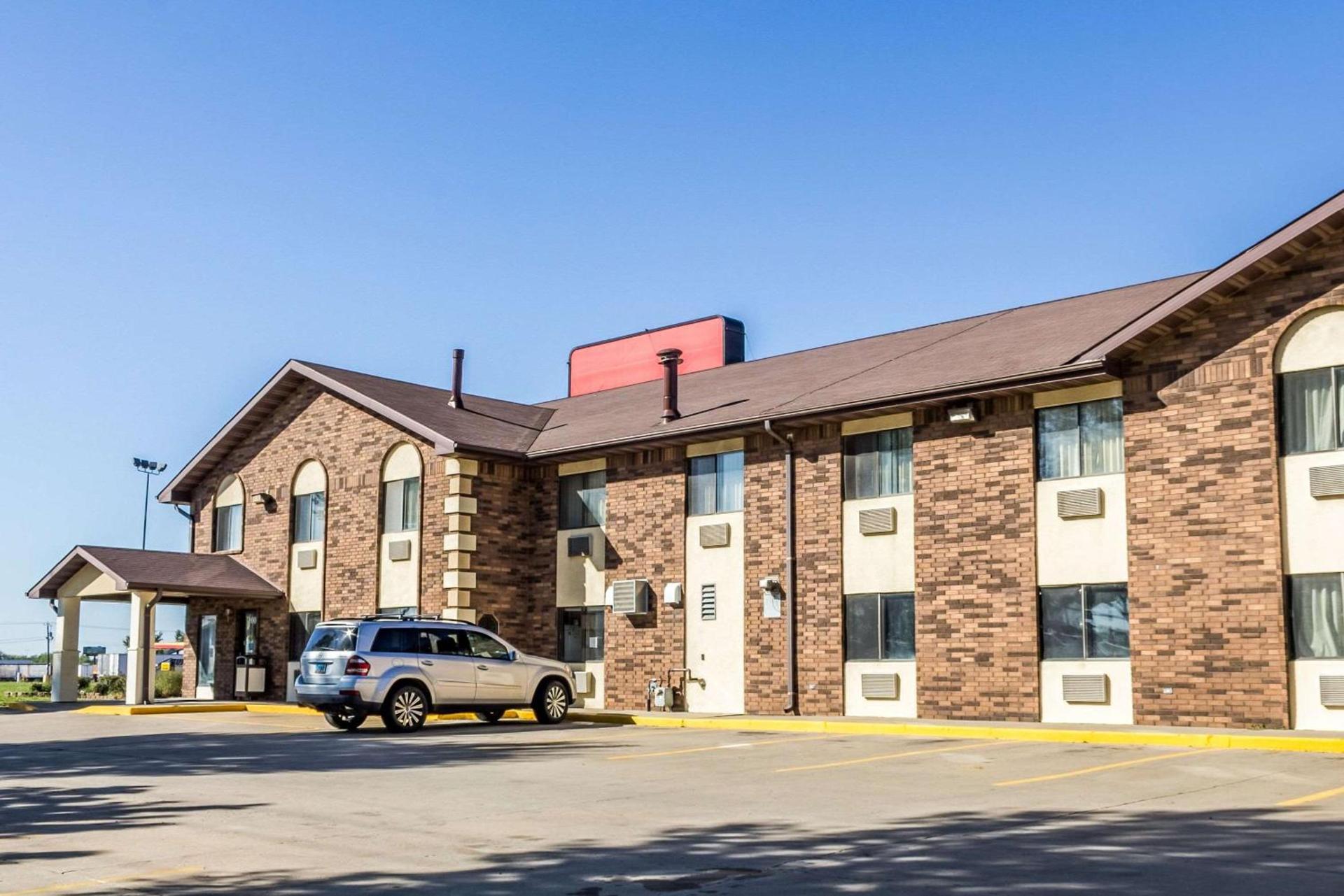 Econo Lodge Sioux Falls North photo 25
