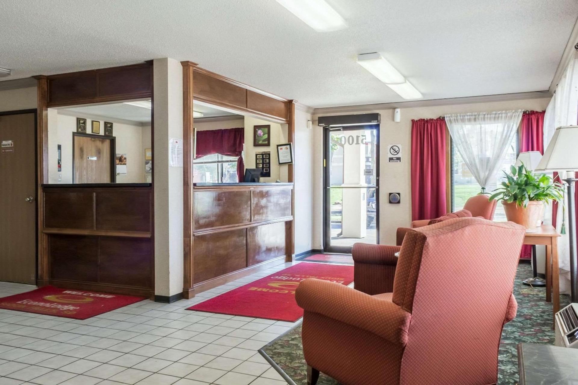 Econo Lodge Sioux Falls North photo 18