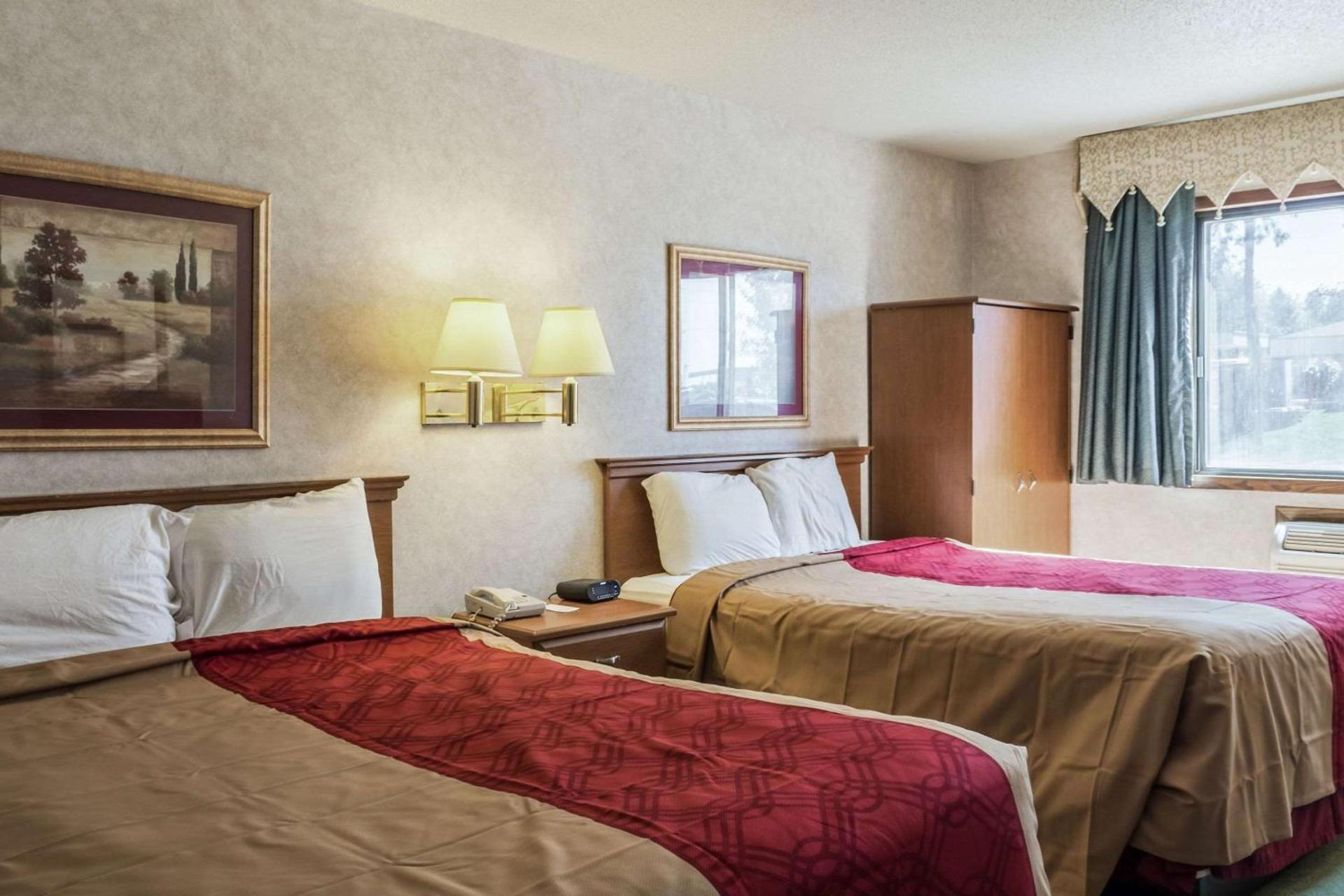 Econo Lodge Sioux Falls North photo 23