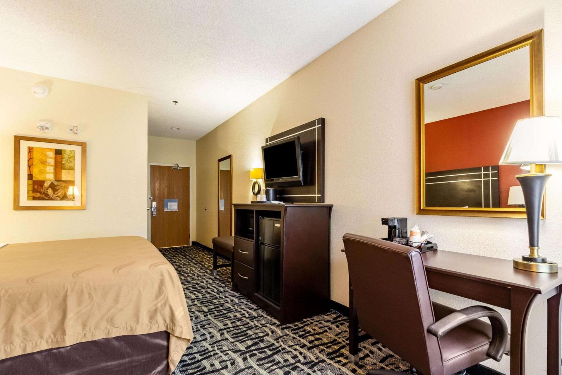 Quality Inn Texas City I-45 photo 9