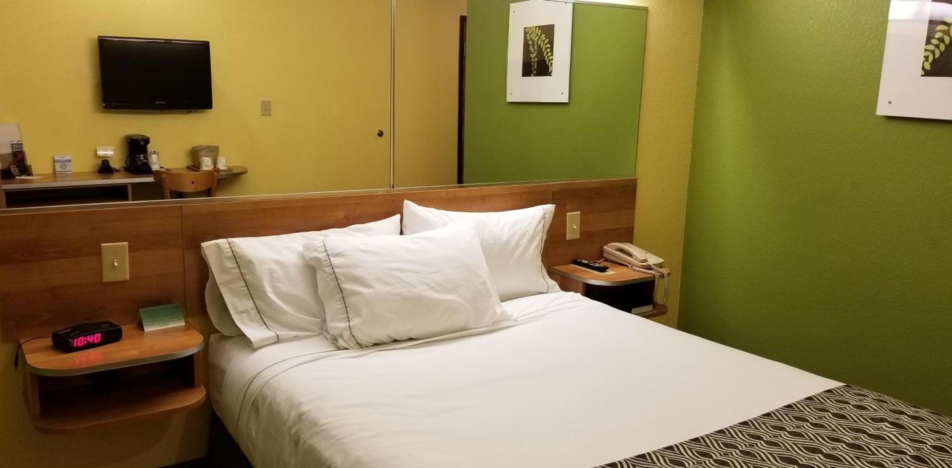Microtel Inn & Suites by Wyndham Delphos photo 62