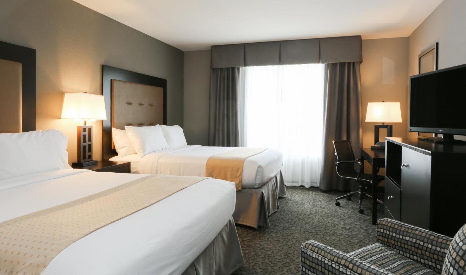 Holiday Inn and Suites East Peoria by IHG photo 62