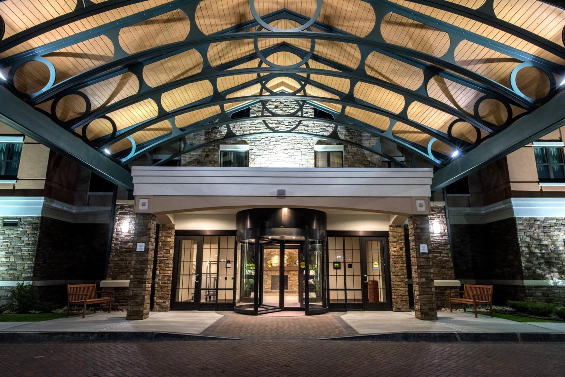 Staybridge Suites Albany Wolf Rd-Colonie Center by IHG photo 12