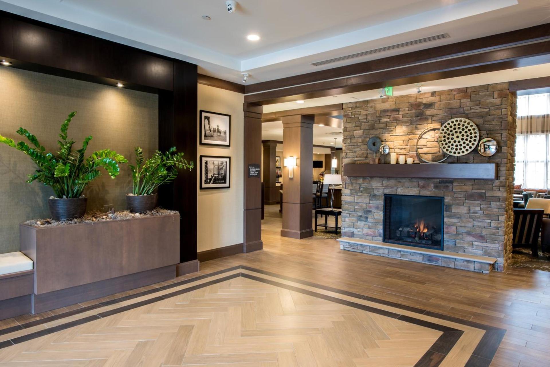 Staybridge Suites Albany Wolf Rd-Colonie Center by IHG photo 7