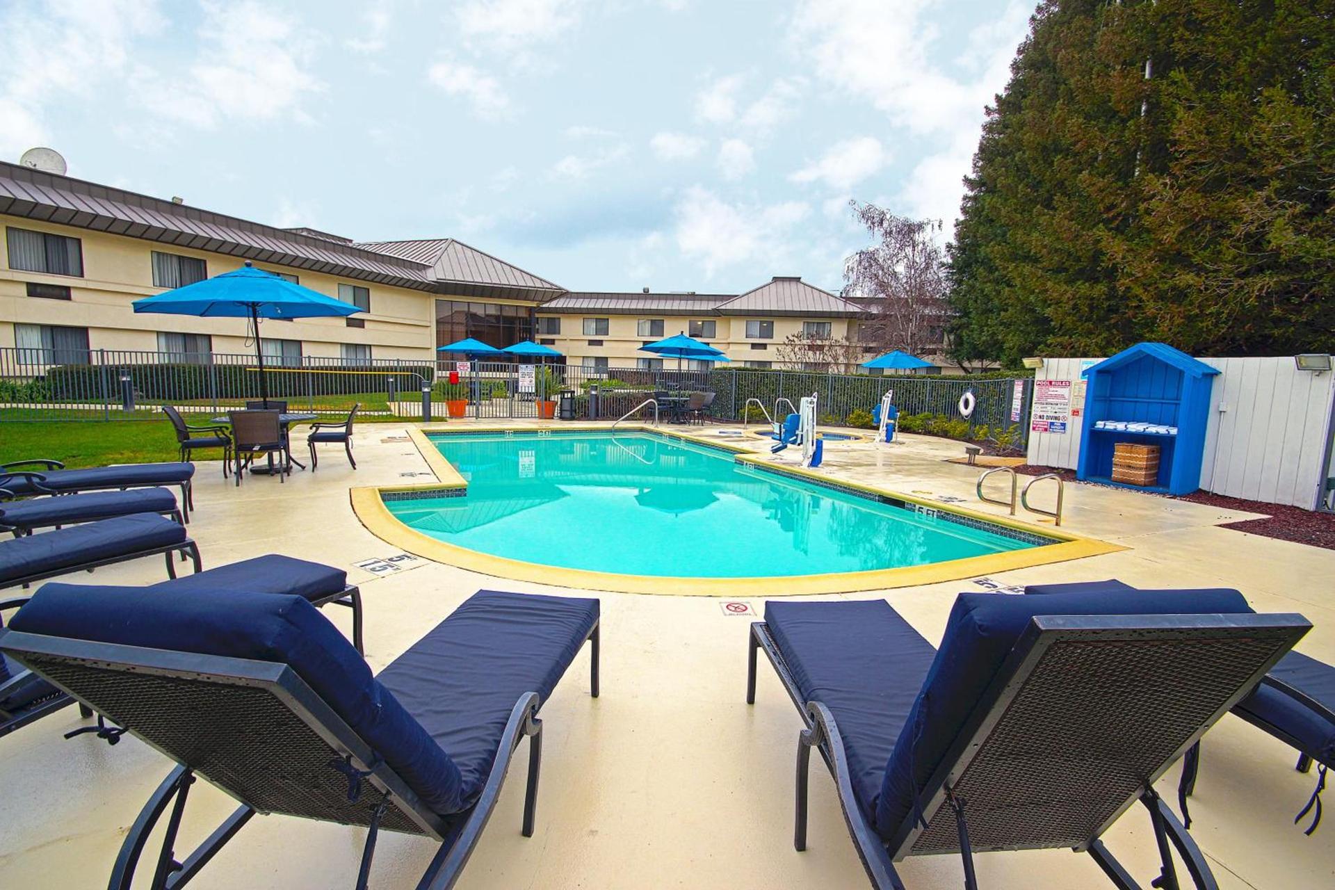 Holiday Inn Express Walnut Creek by IHG photo 30