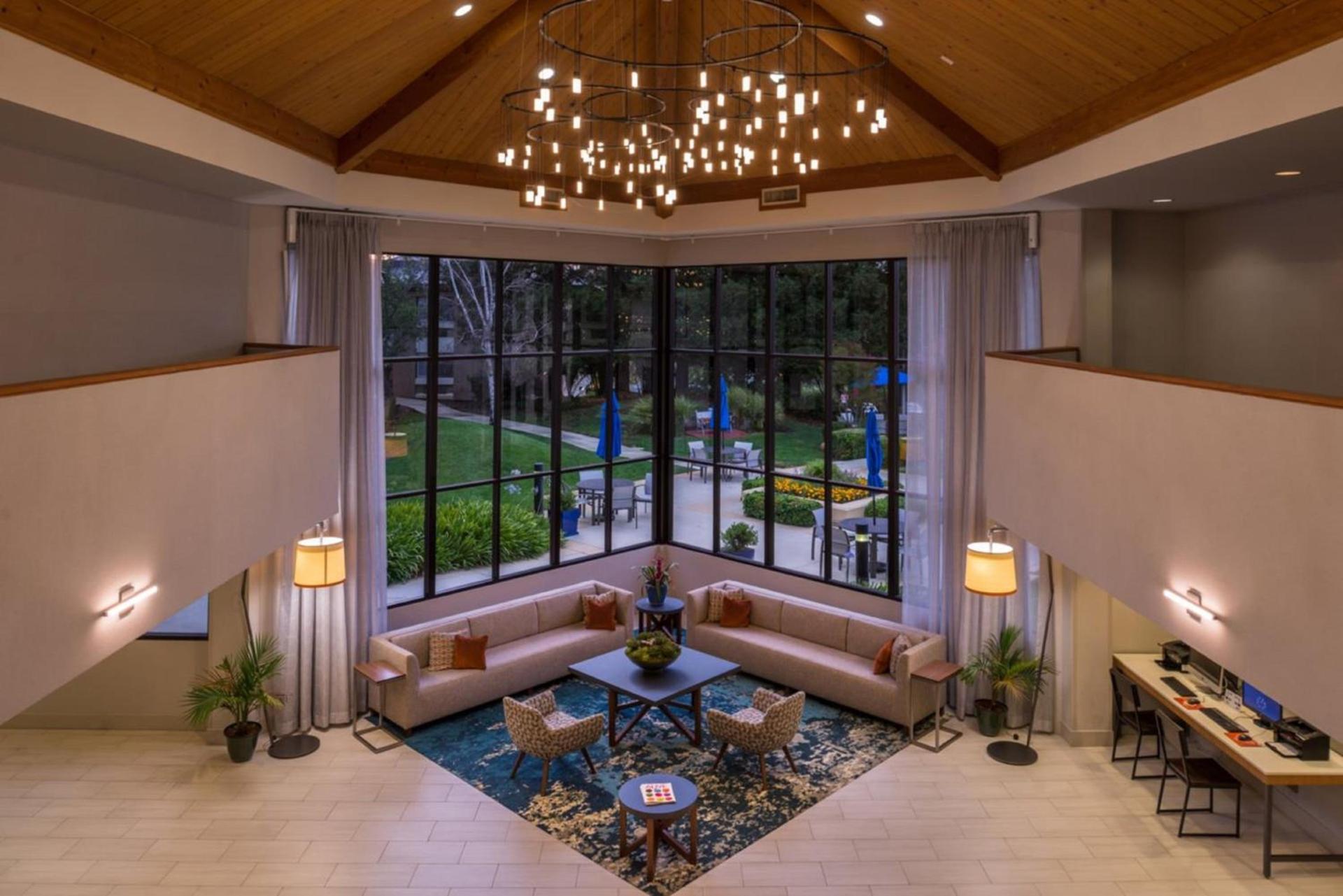 Holiday Inn Express Walnut Creek by IHG photo 2
