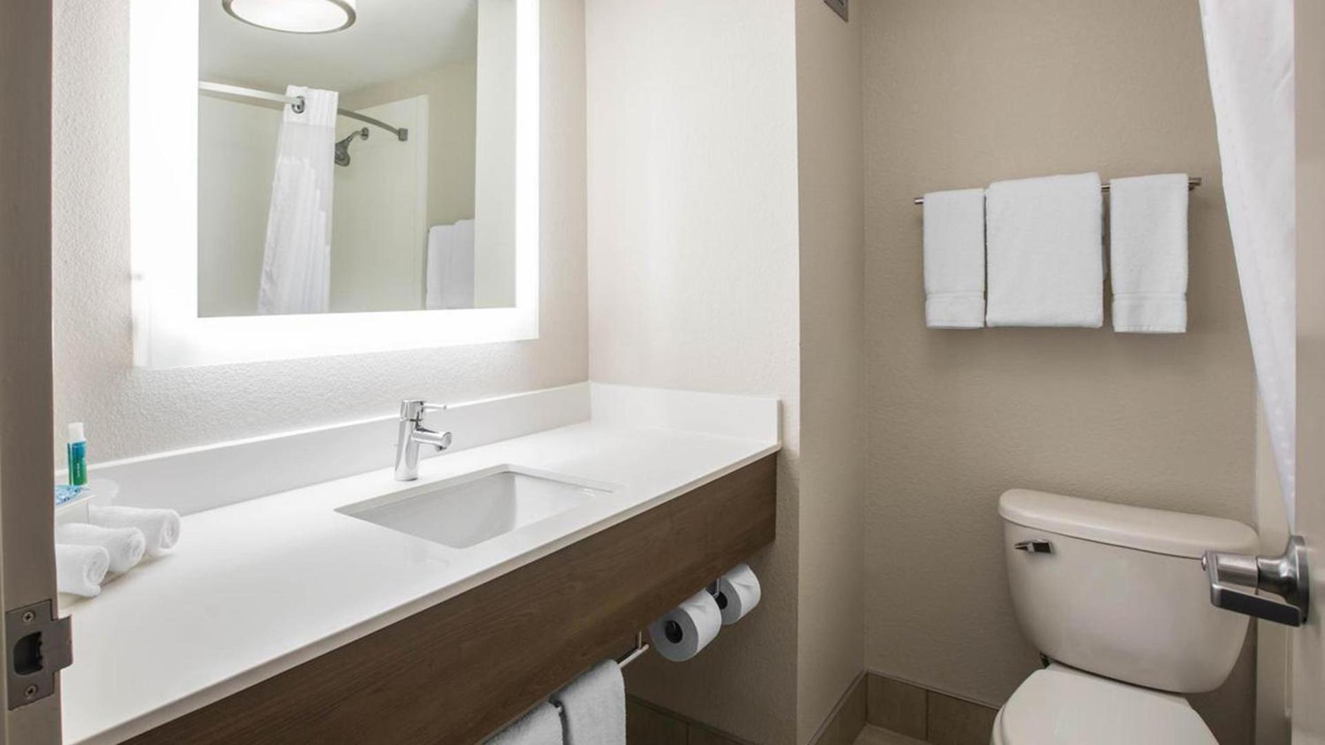 Holiday Inn Express & Suites - Jacksonville W - I295 and I10 by IHG photo 26
