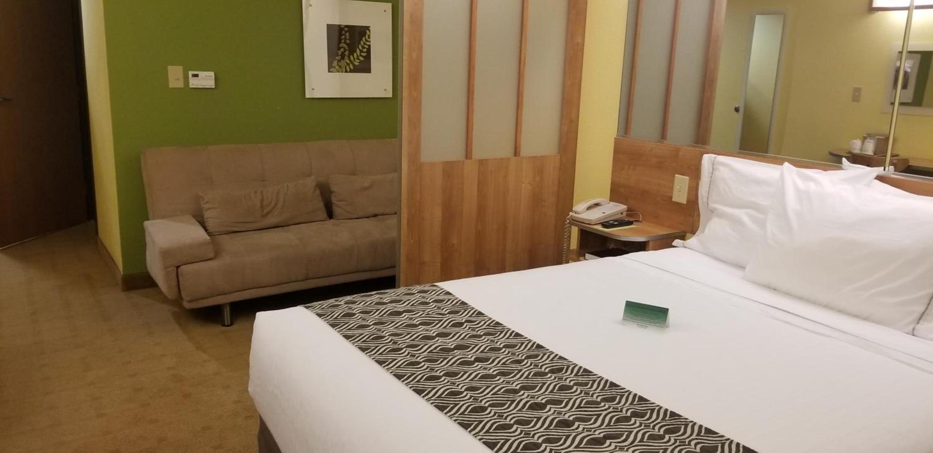 Microtel Inn & Suites by Wyndham Delphos photo 29
