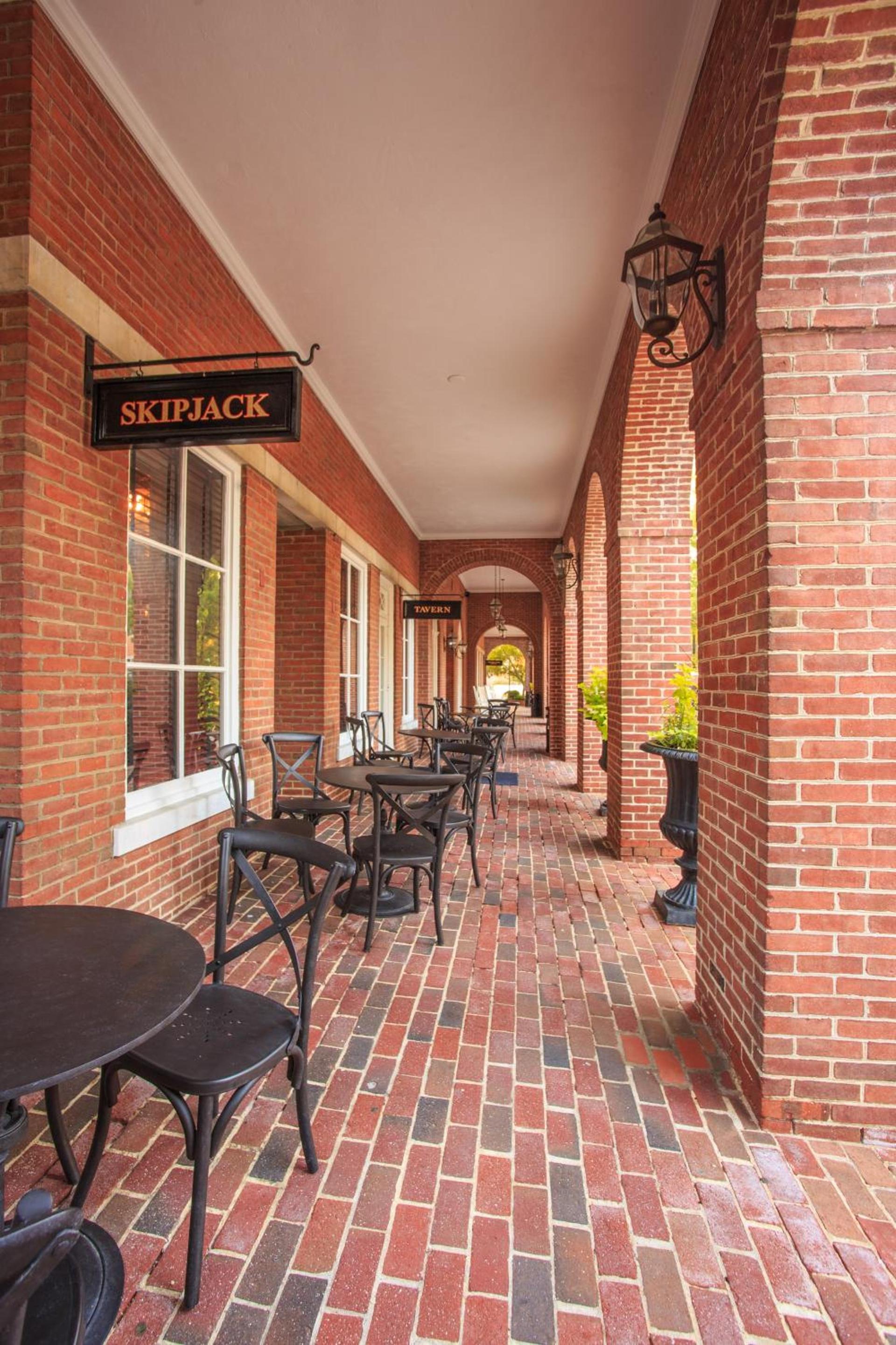 The Tidewater Inn photo 6