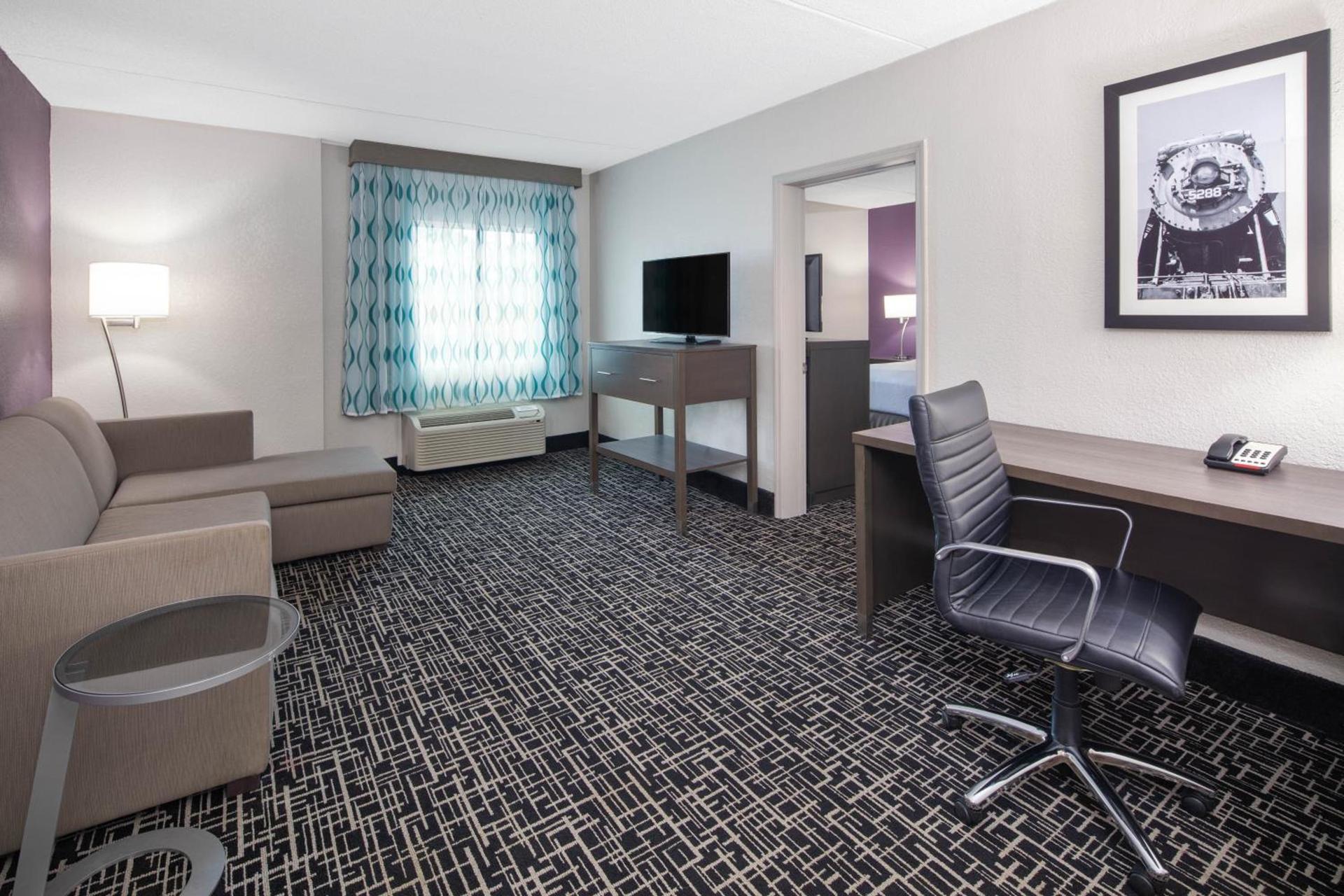 La Quinta by Wyndham Chattanooga - East Ridge photo 48