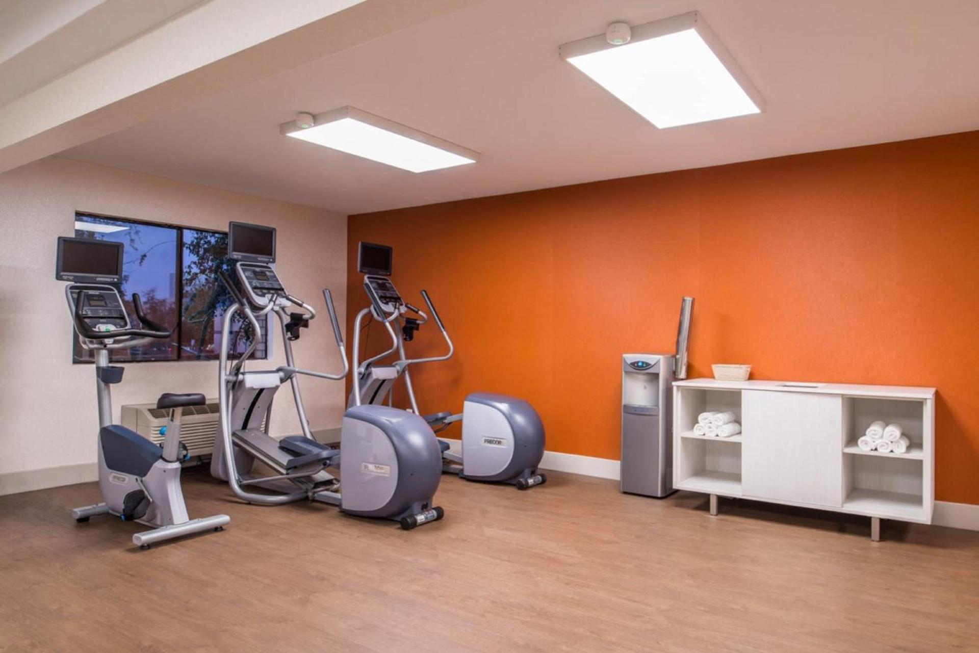 Holiday Inn Express Walnut Creek by IHG photo 18