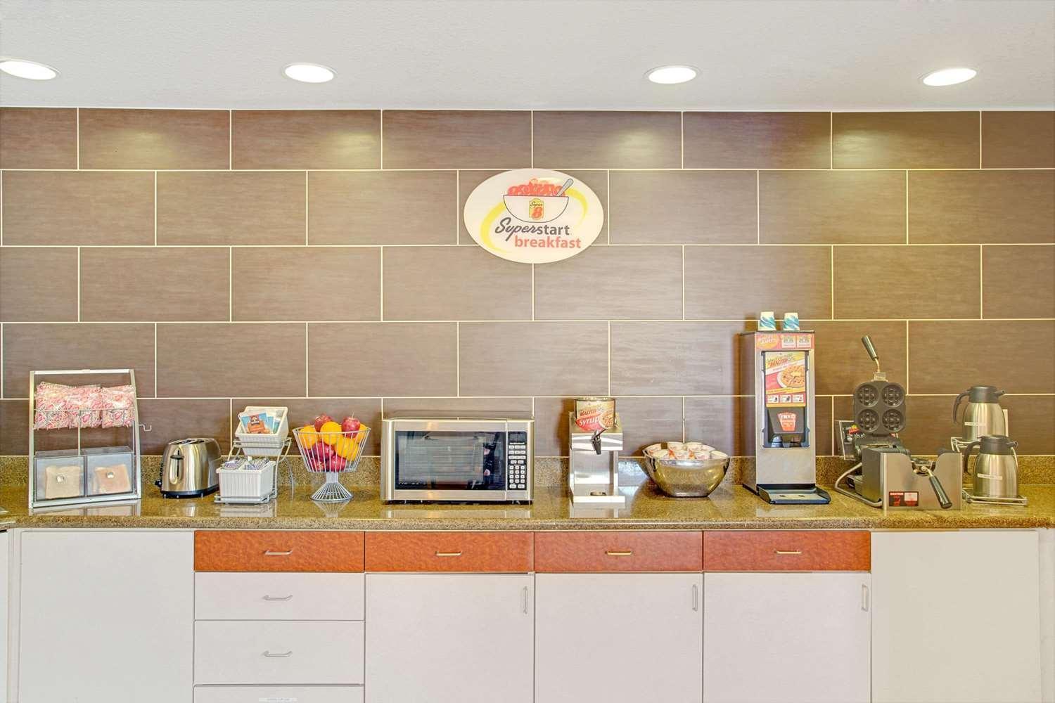 Garner Hotel Salt Lake City Airport by IHG photo 15