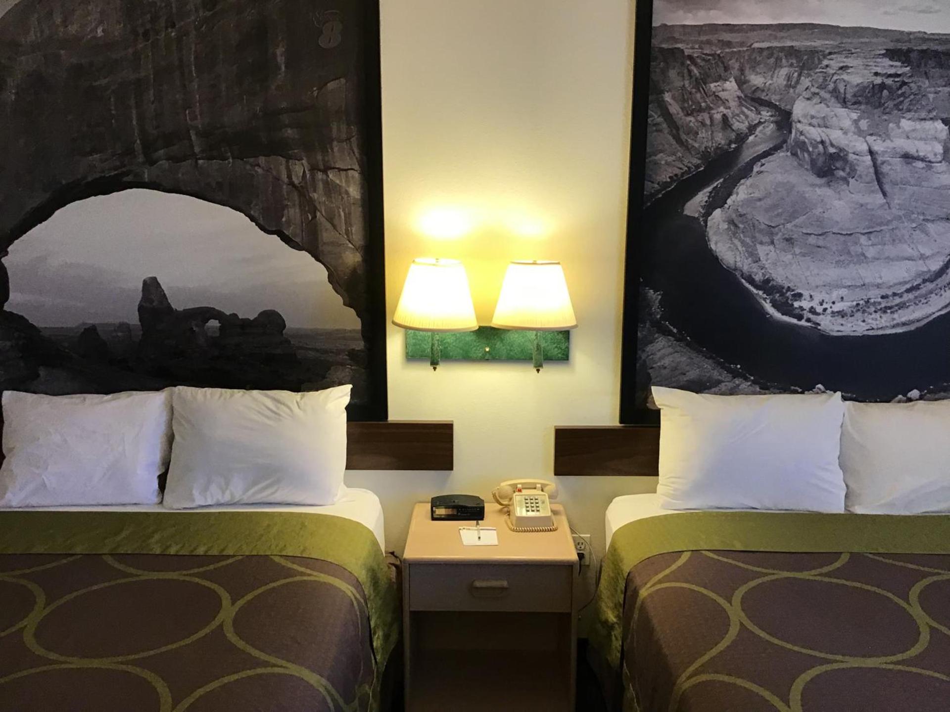 Arch Canyon Inn photo 28