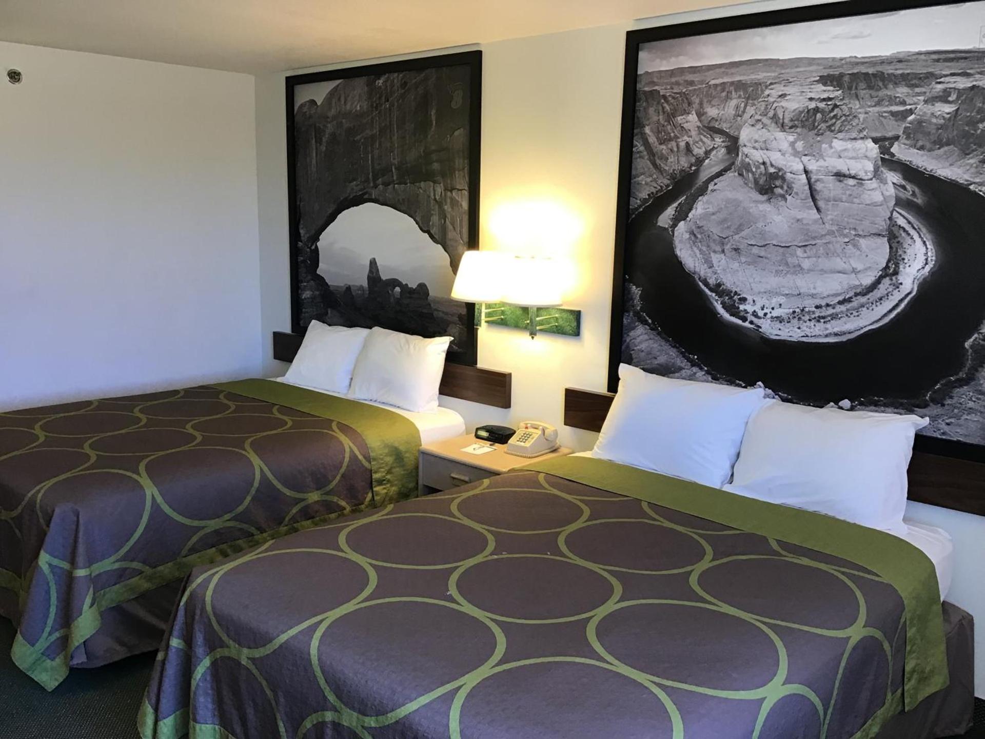 Arch Canyon Inn photo 31