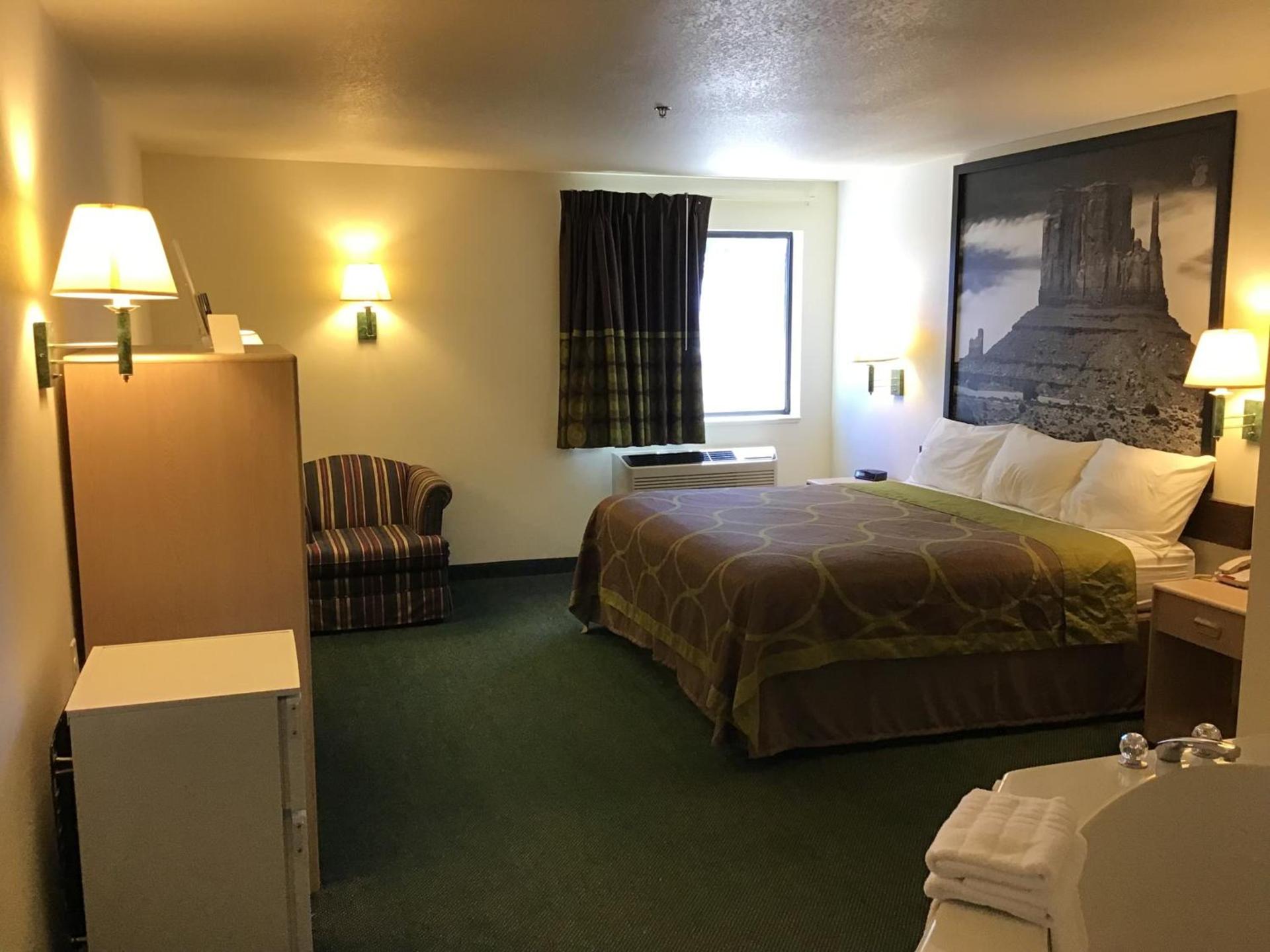 Arch Canyon Inn photo 29