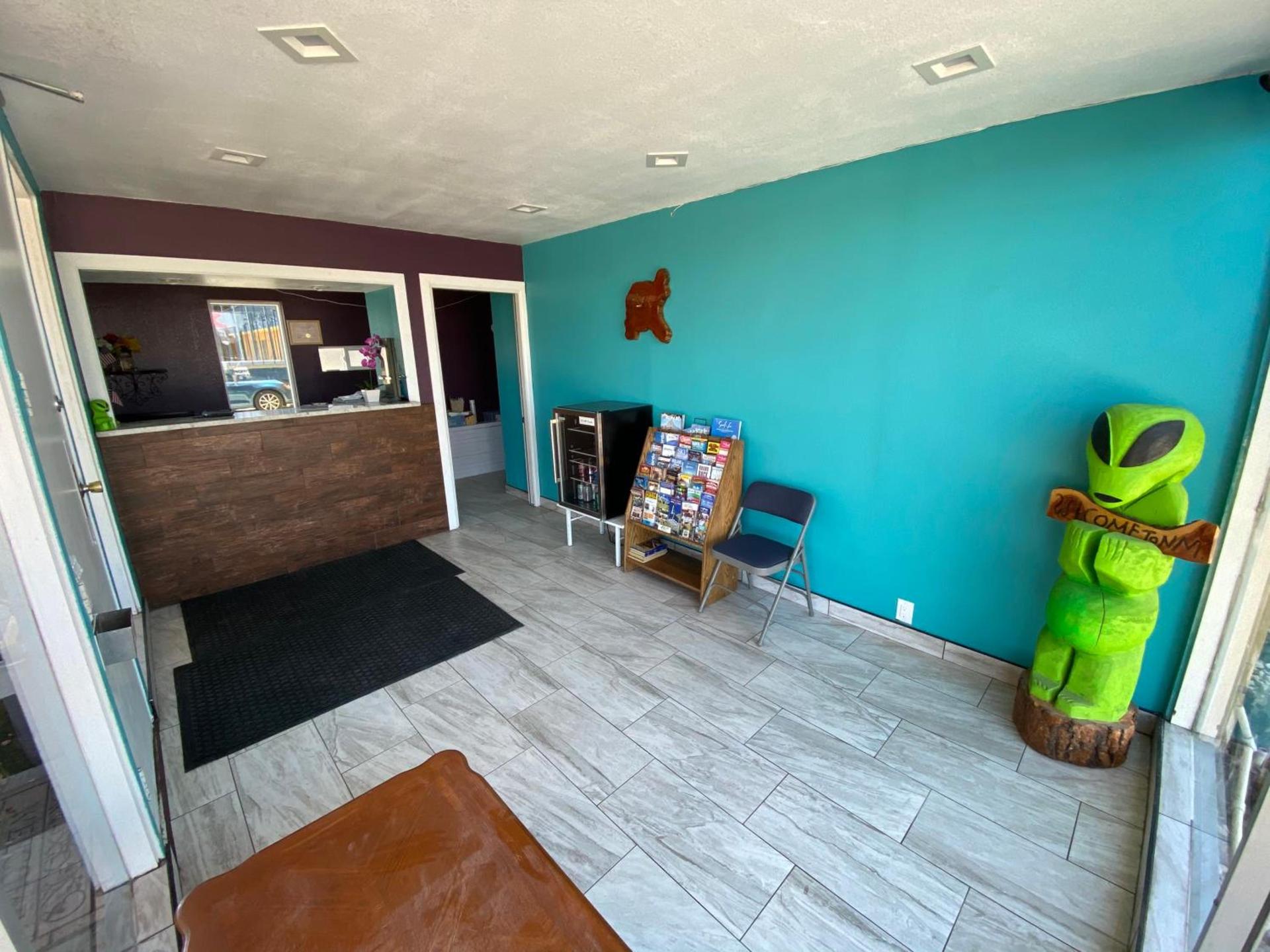 Budget Inn photo 10