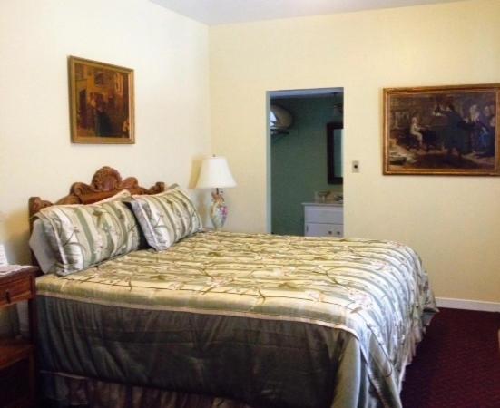 Historic Cary House Hotel photo 25