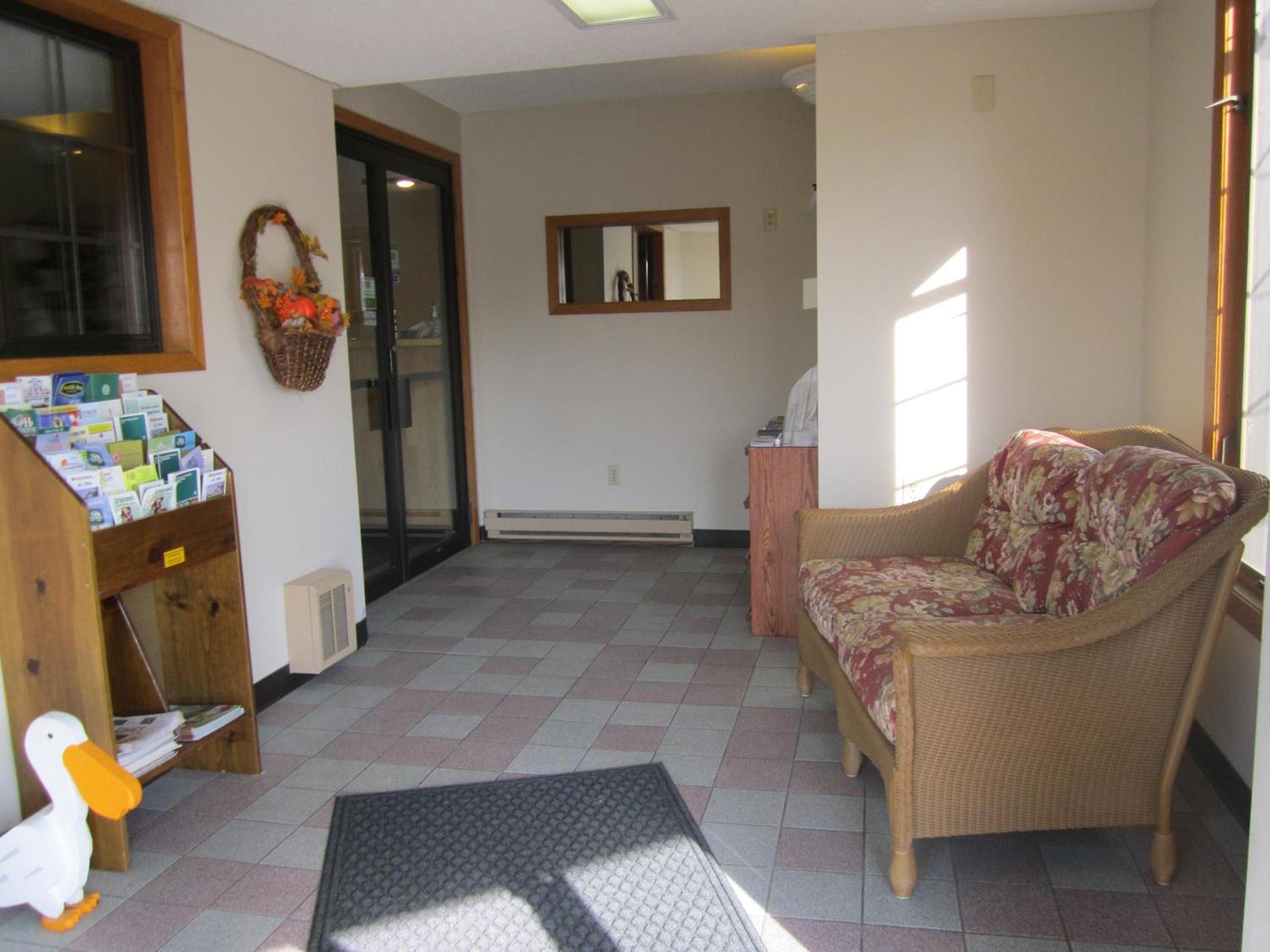 Sauk River Inn & Suites, a Travelodge by Wyndham photo 23