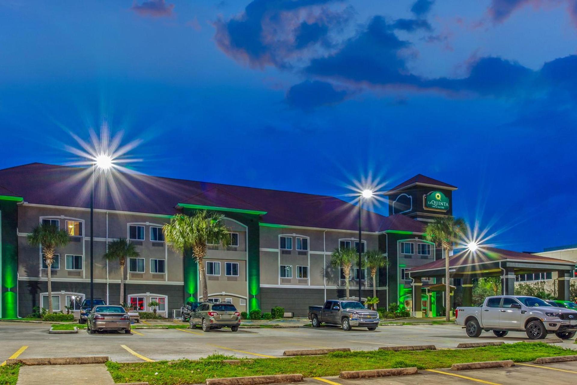 La Quinta by Wyndham Biloxi photo 39