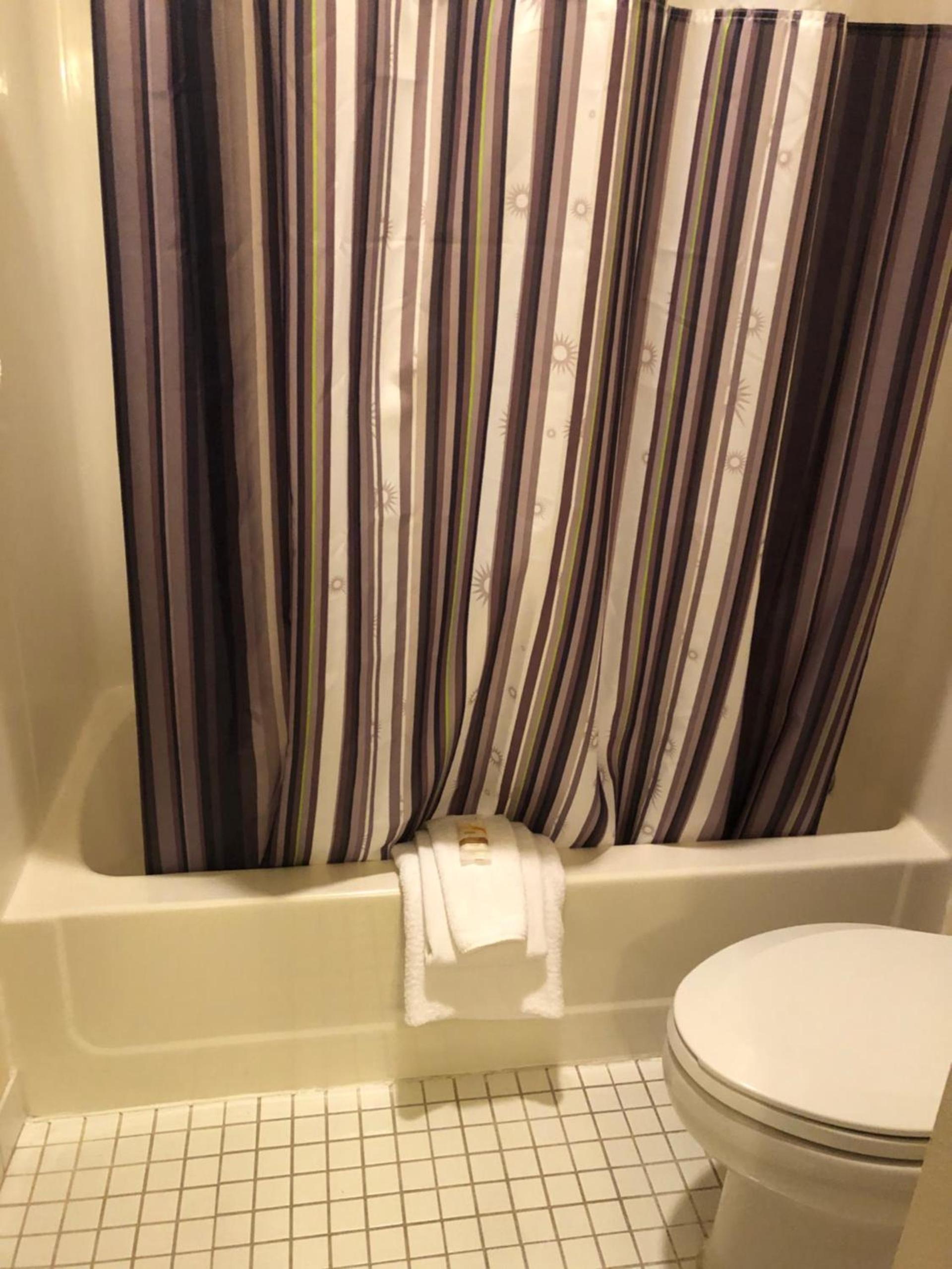 La Quinta by Wyndham Plattsburgh photo 27