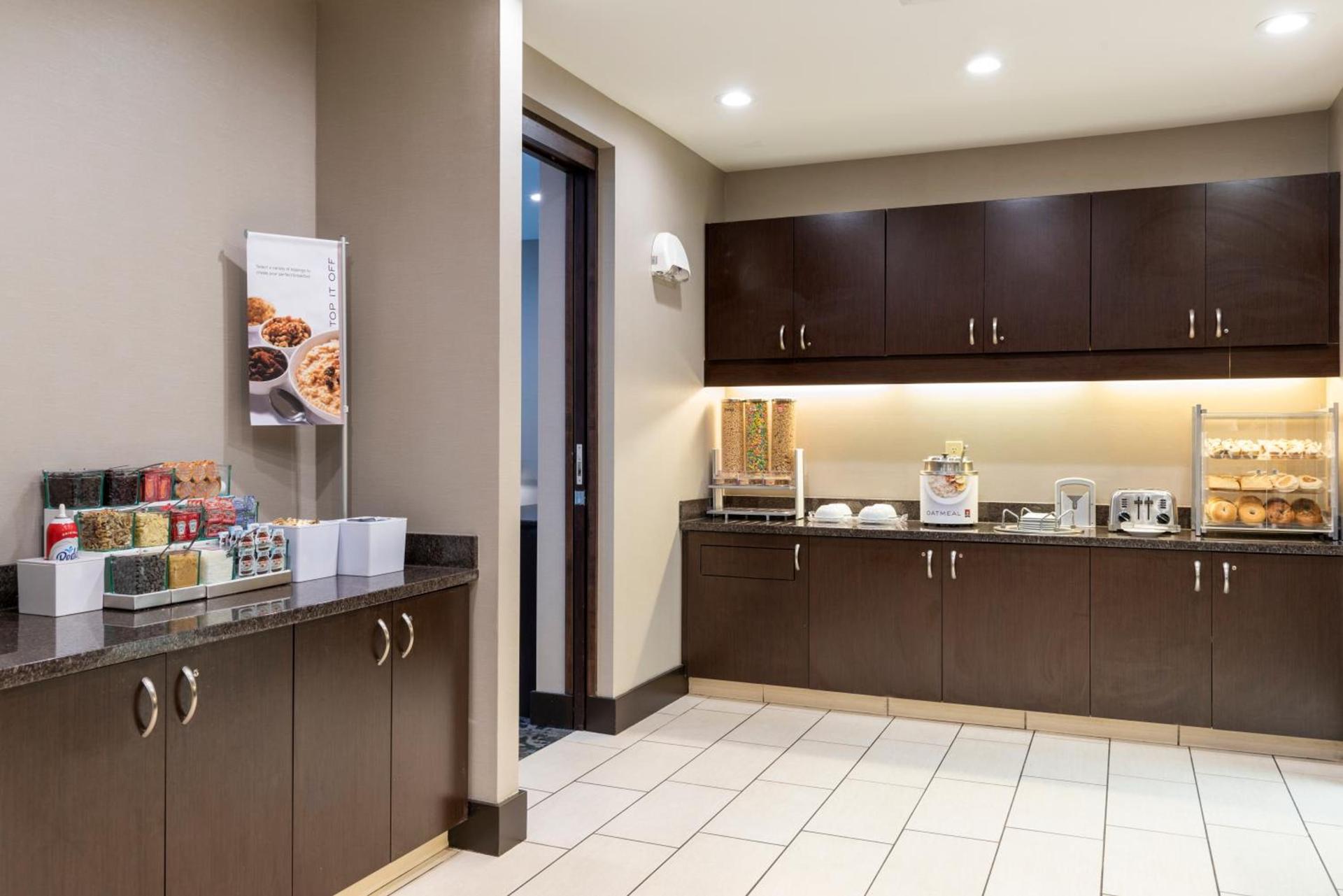 Residence Inn by Marriott Midland photo 9