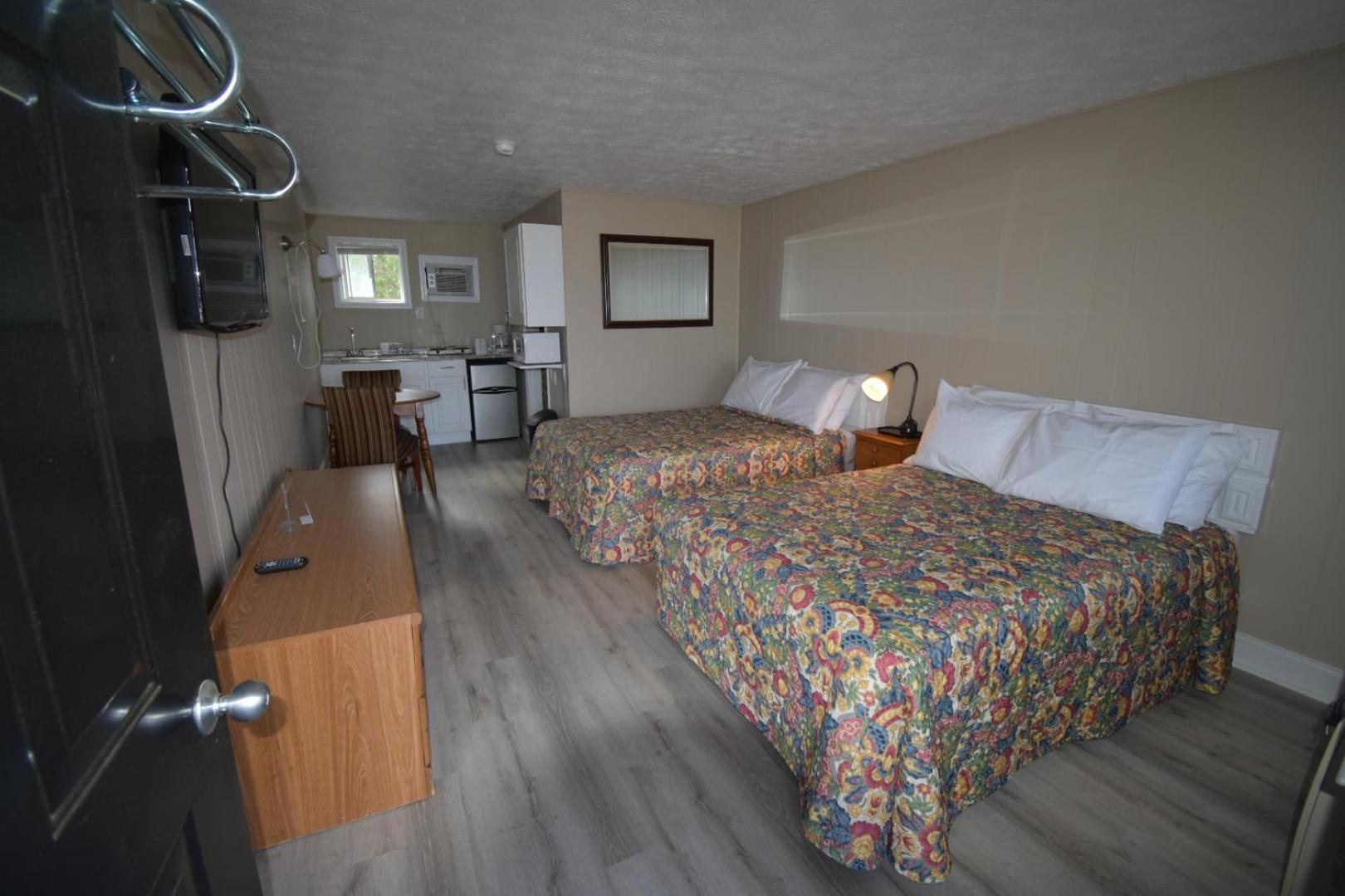 Island View Motel photo 23