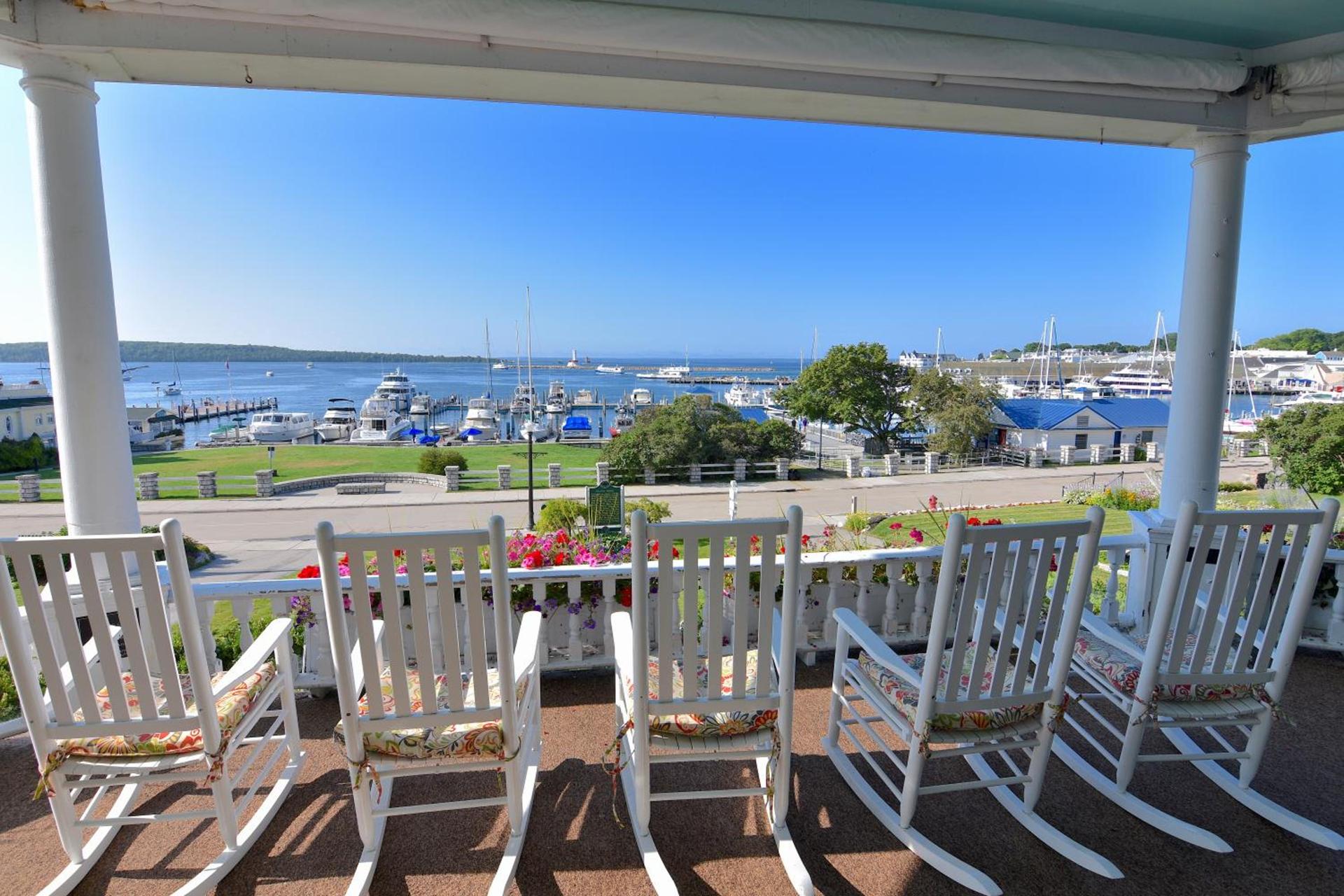 Island House Hotel photo 9