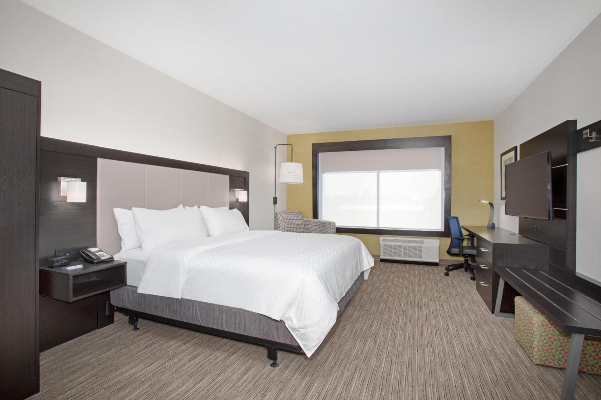 Holiday Inn Express & Suites - Ely by IHG photo 19