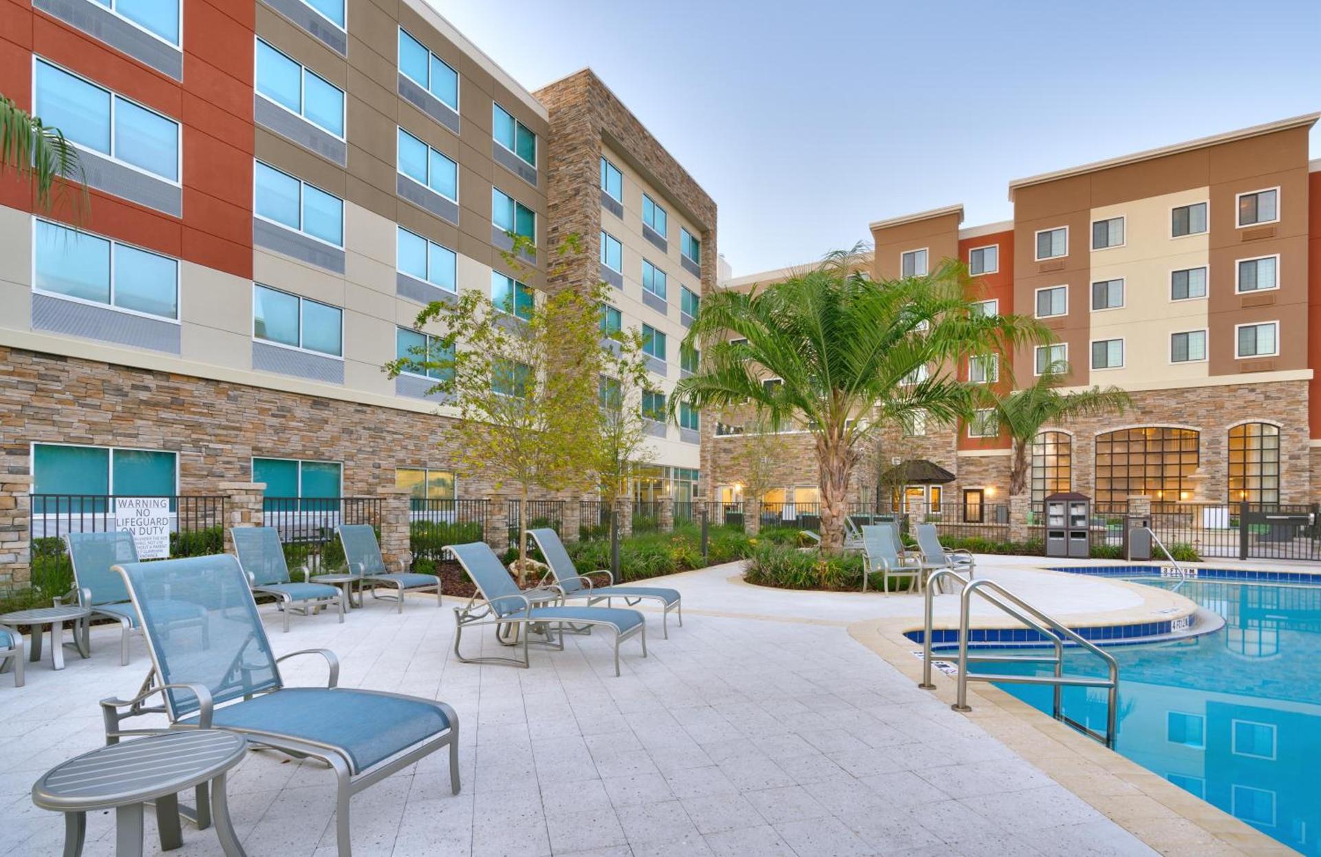 Holiday Inn Express & Suites - Gainesville I-75 by IHG photo 7