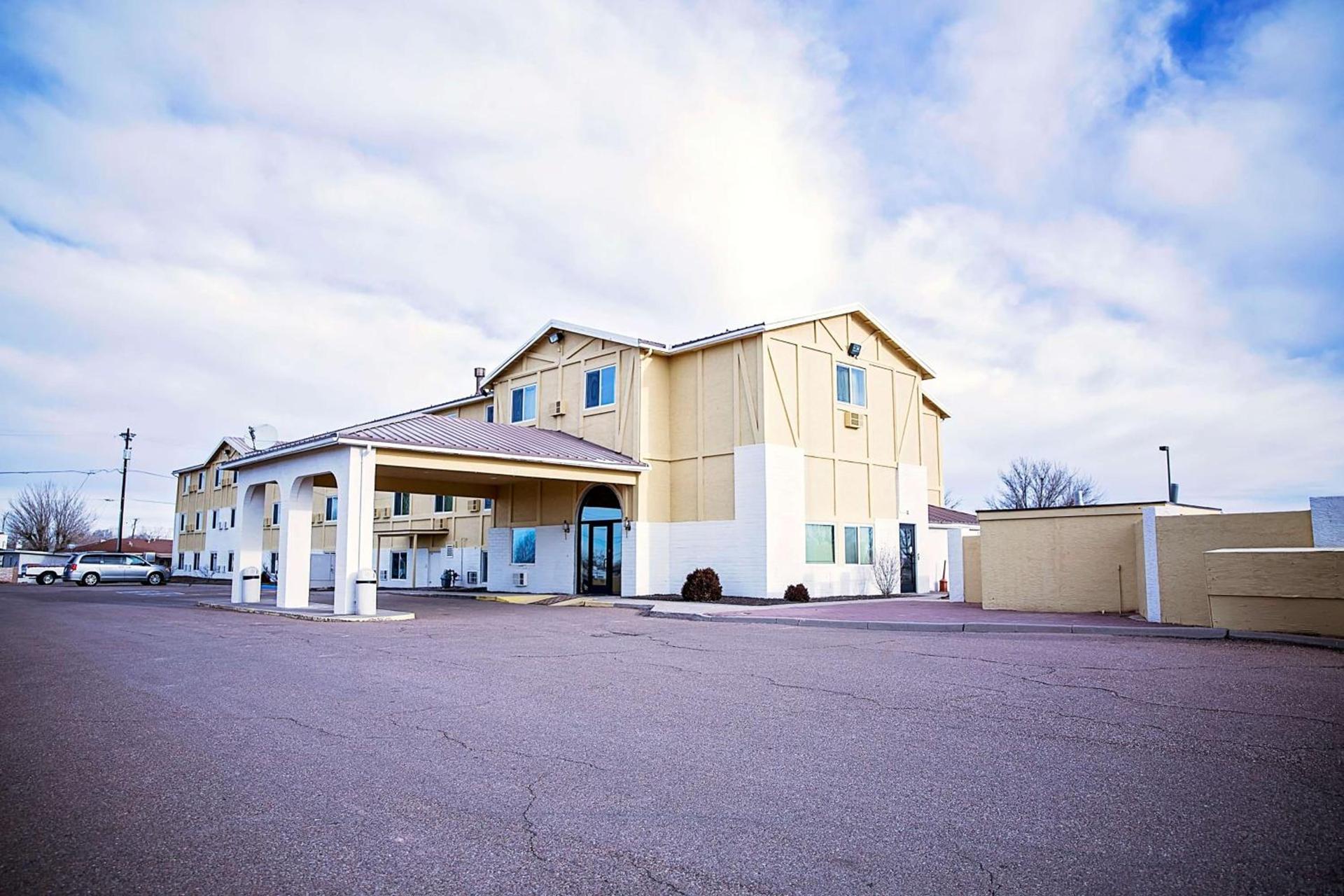 Super 8 by Wyndham Holbrook photo 3