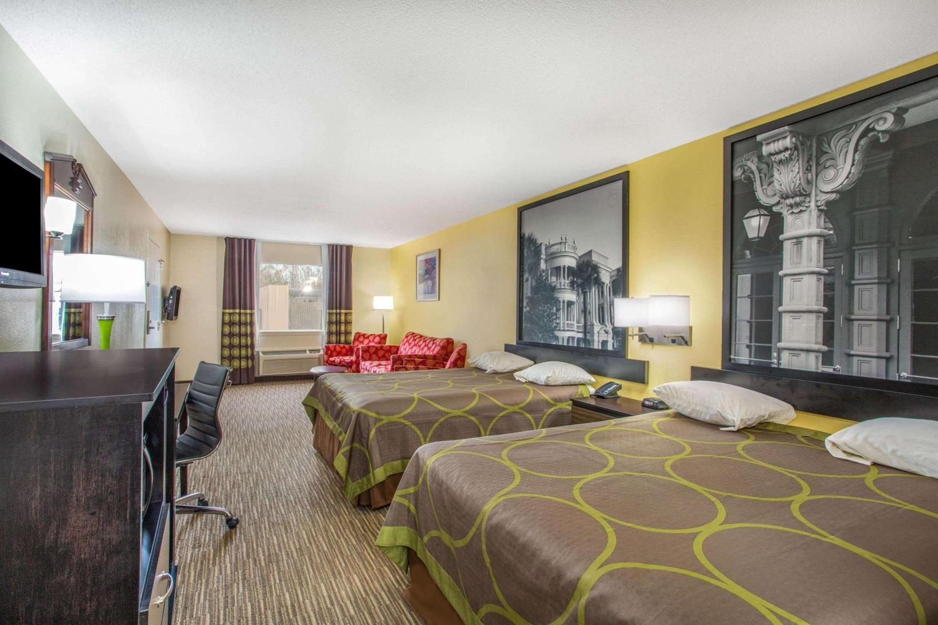 Super 8 by Wyndham Florence photo 20