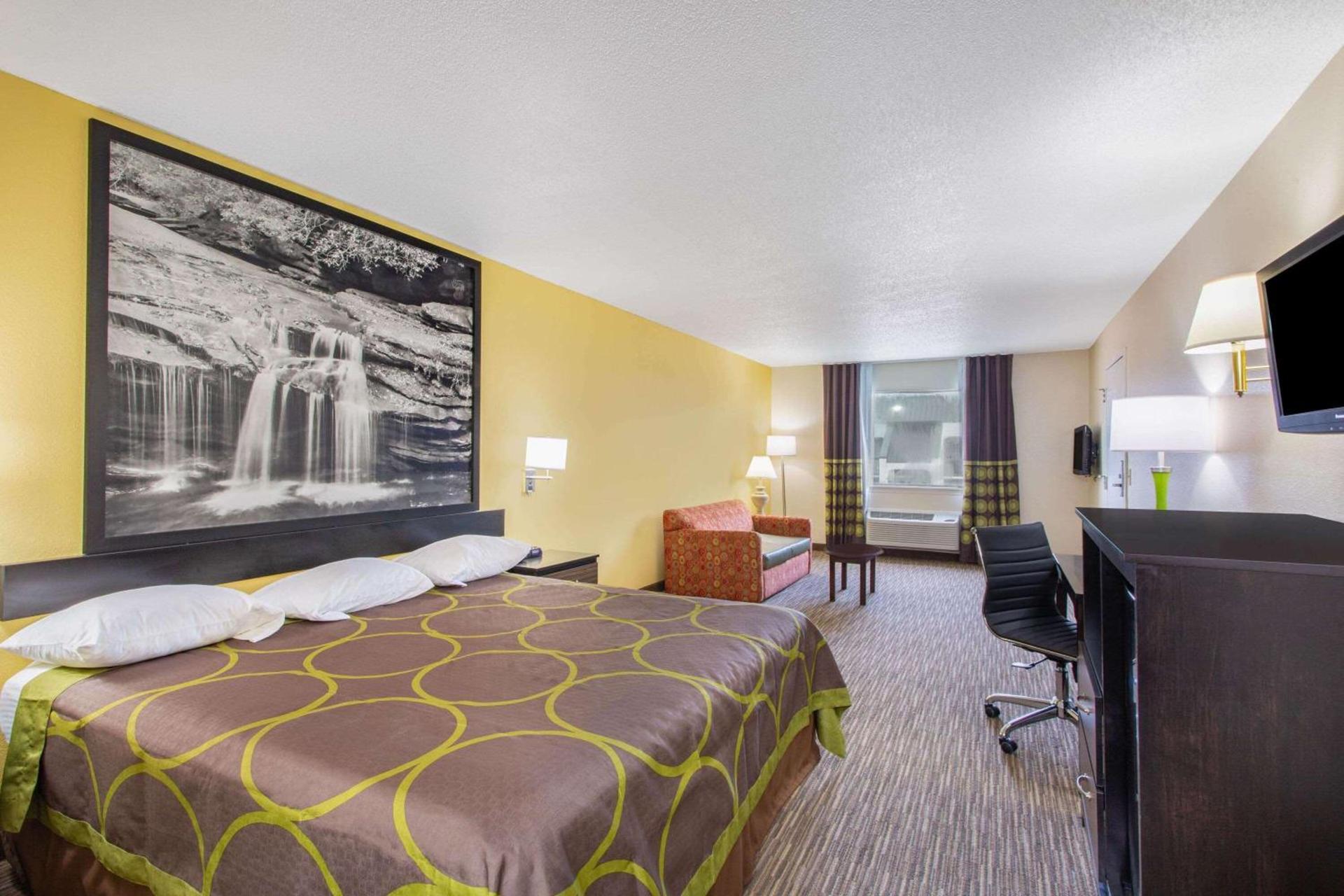 Super 8 by Wyndham Florence photo 19