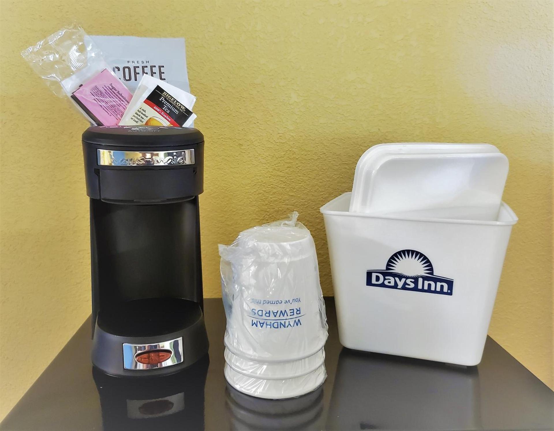 Days Inn by Wyndham Towson photo 28