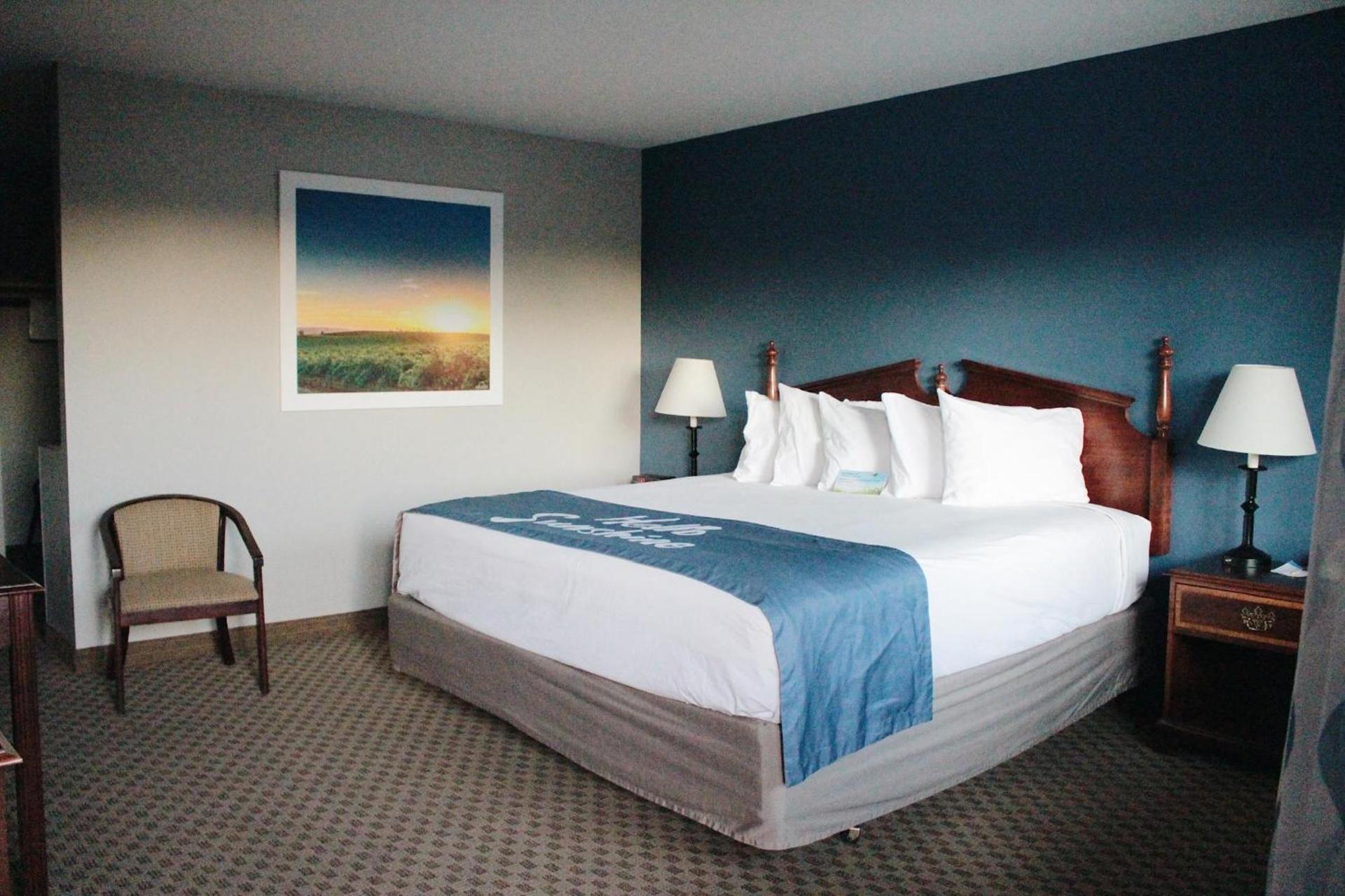 Days Inn by Wyndham Show Low photo 37