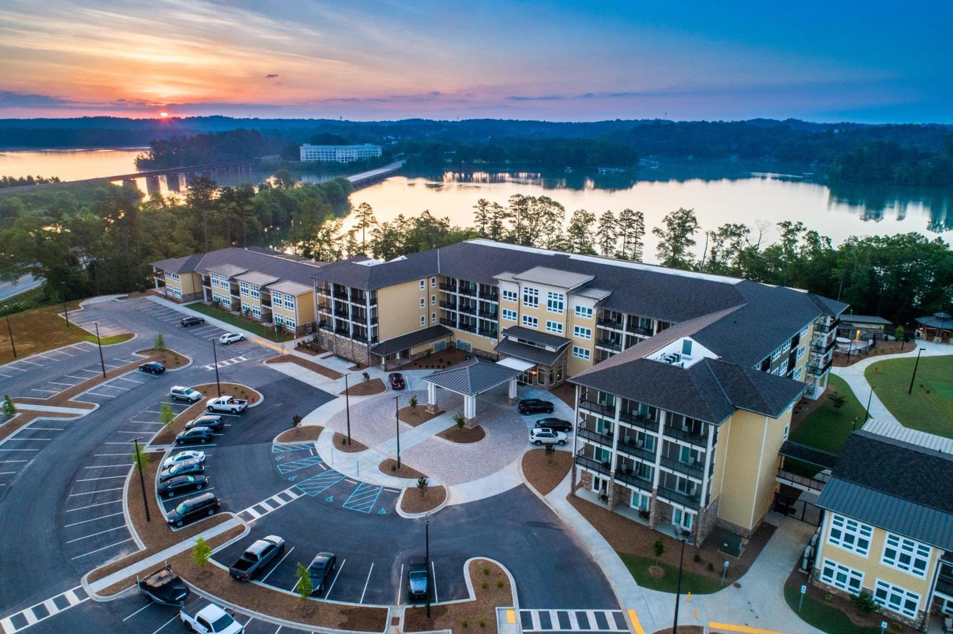 Lakeside Lodge Clemson photo 9