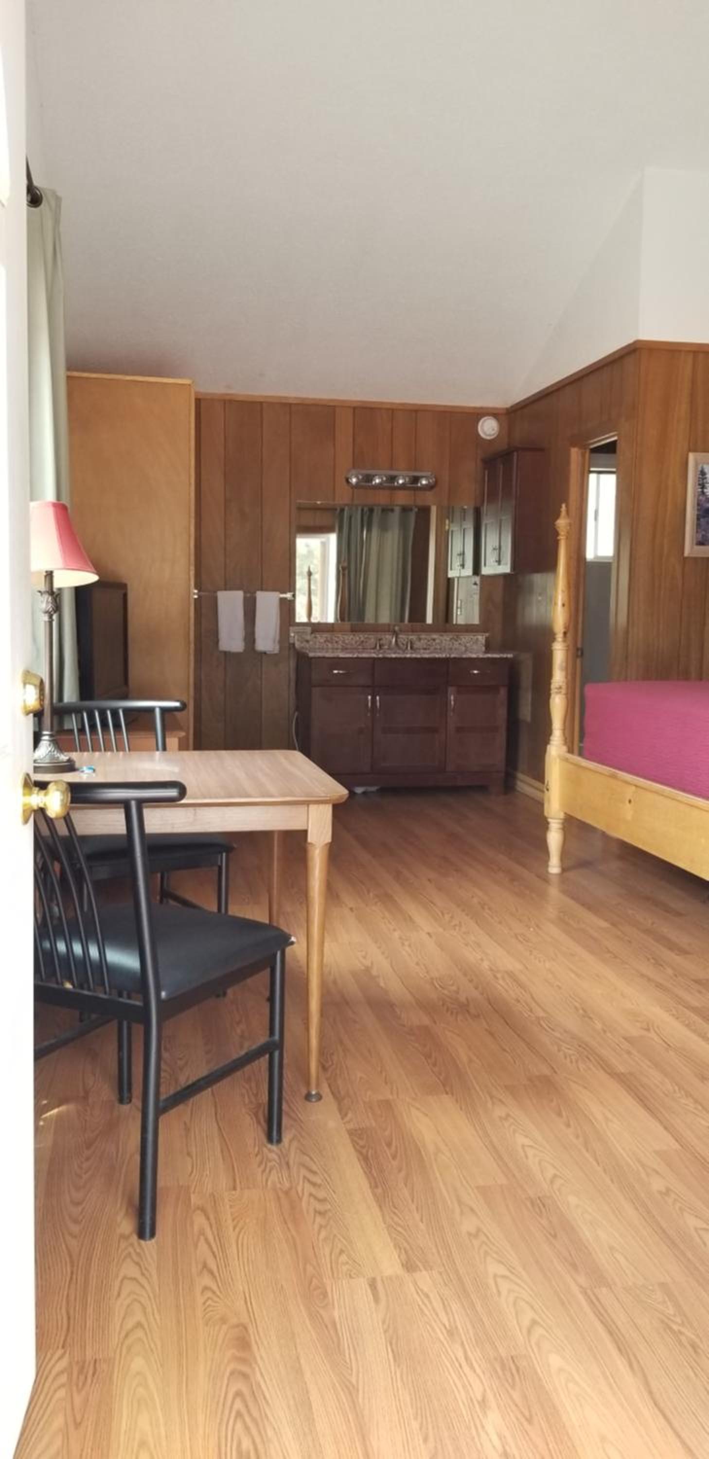 Alpine Moose Lodge photo 6