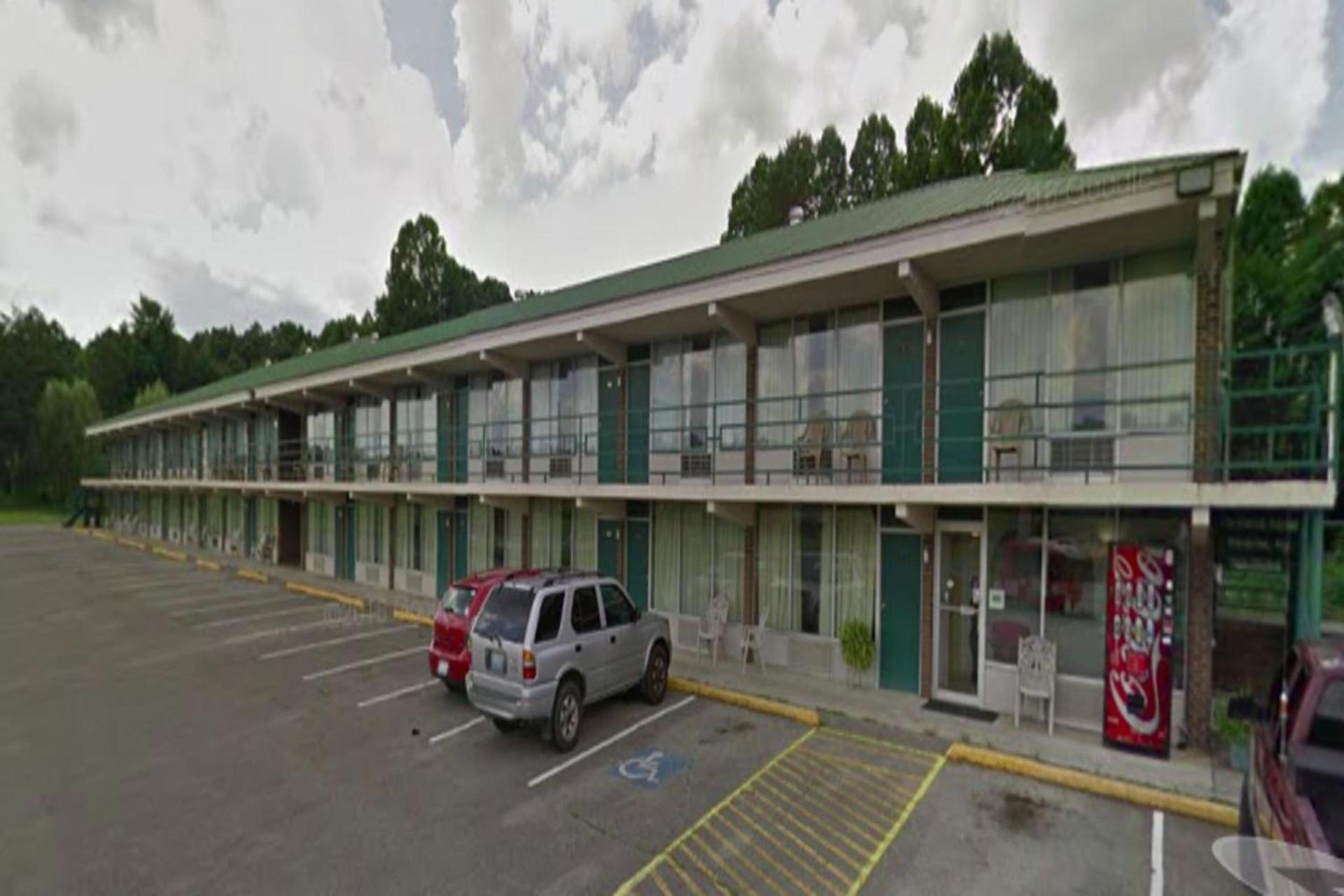 OYO Hotel Whitely City Hwy 27 KY photo 3