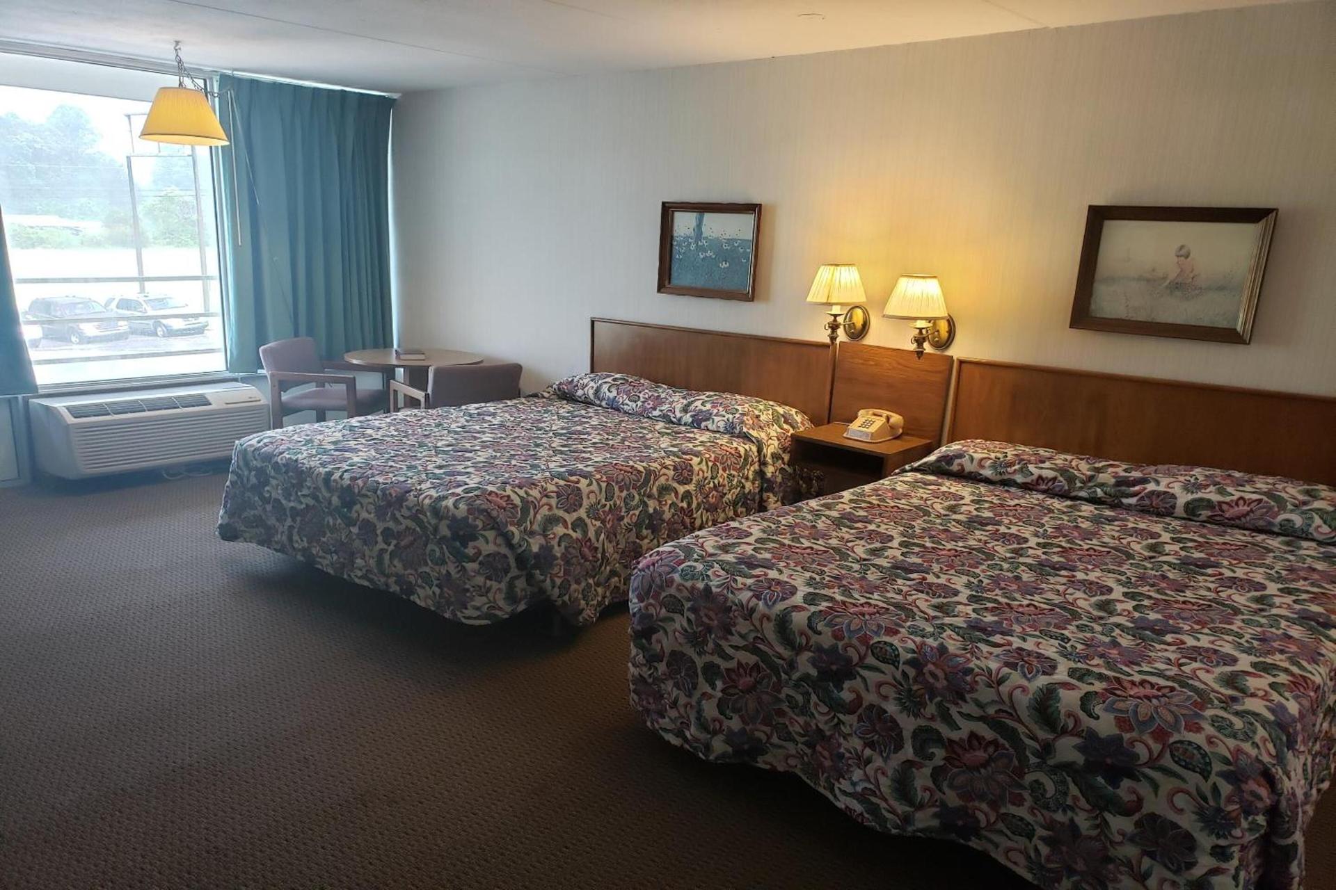 OYO Hotel Whitely City Hwy 27 KY photo 31