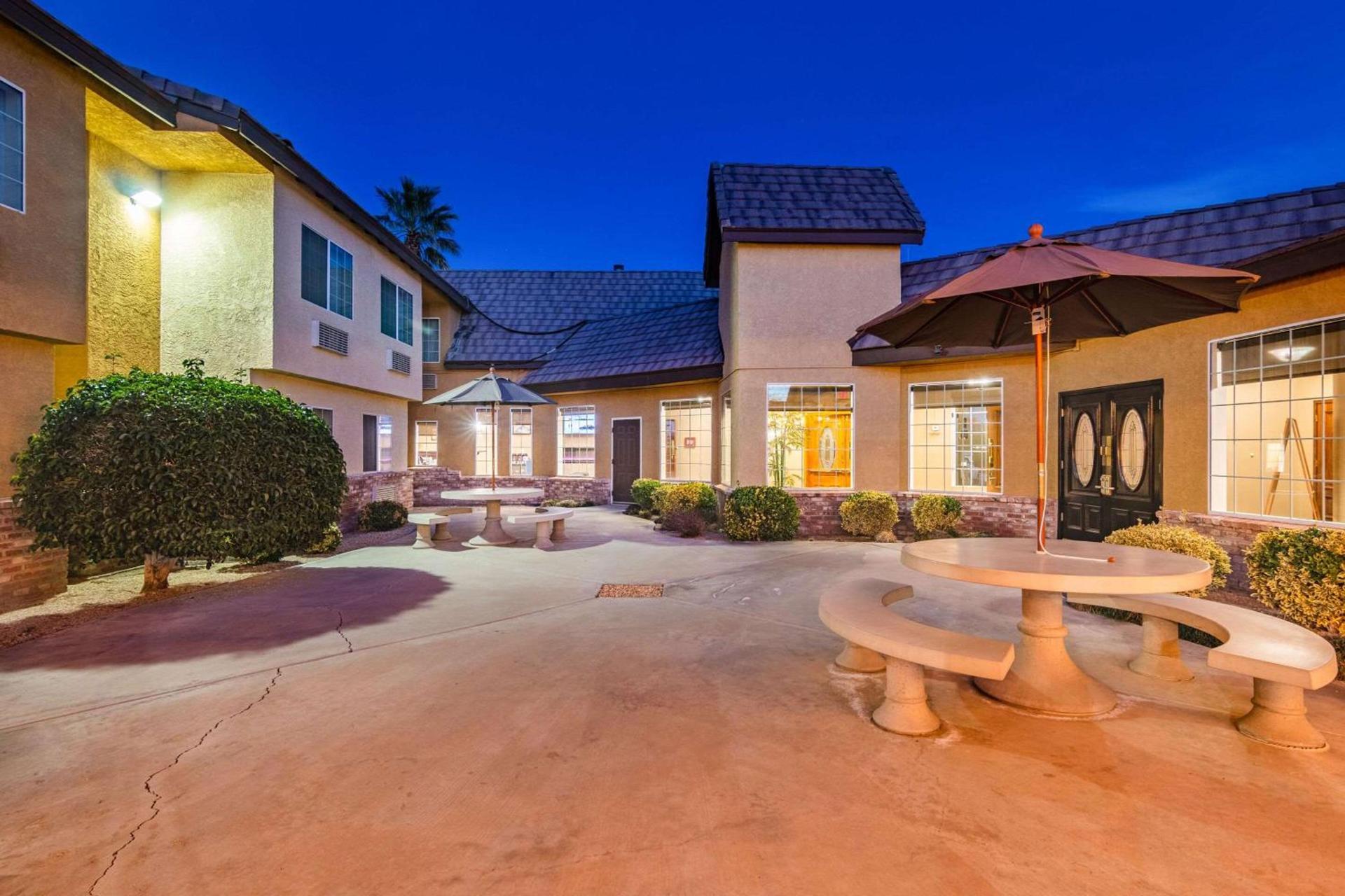 Comfort Inn & Suites Mojave photo 34