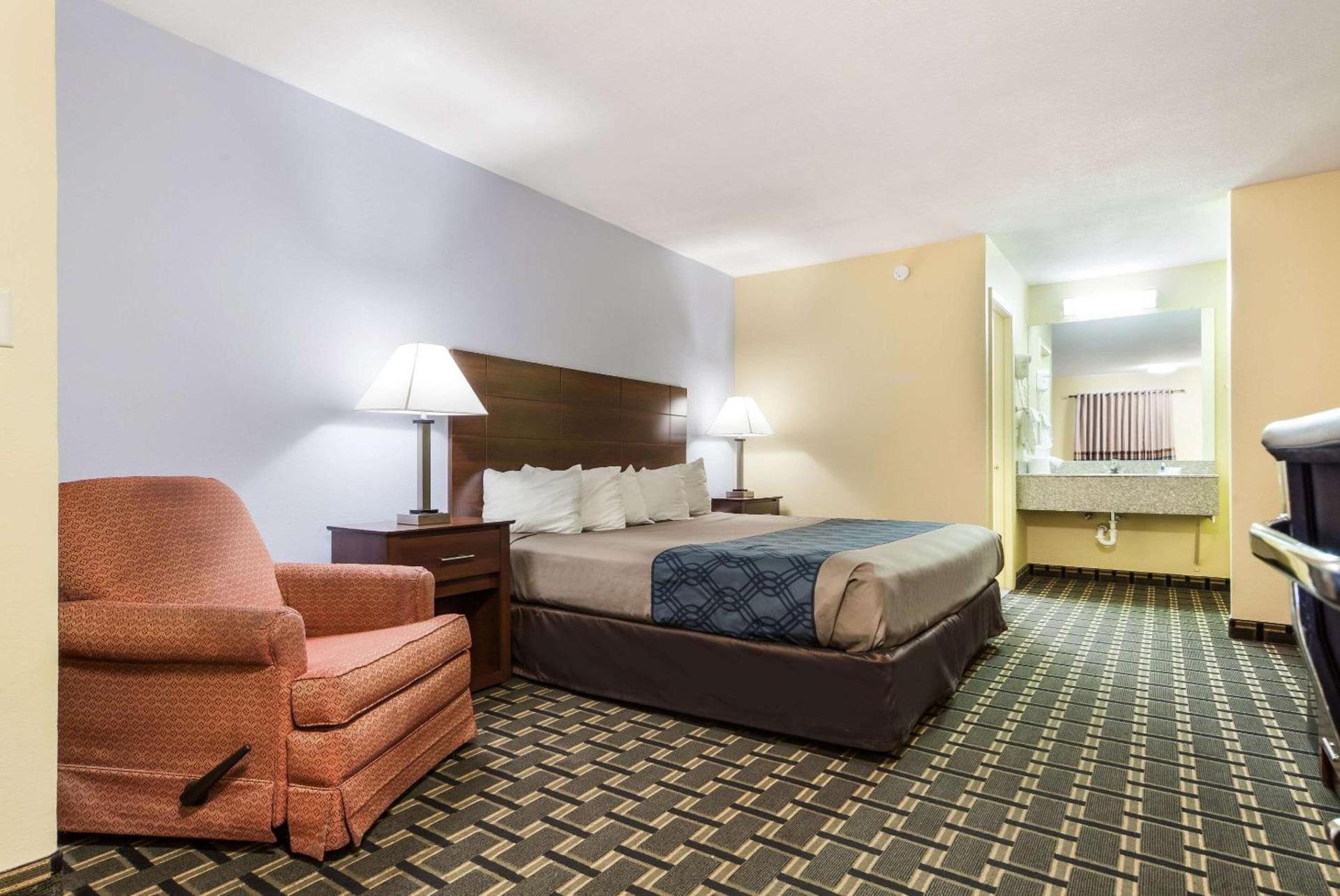 Rodeway Inn Lincoln West - University Area photo 12